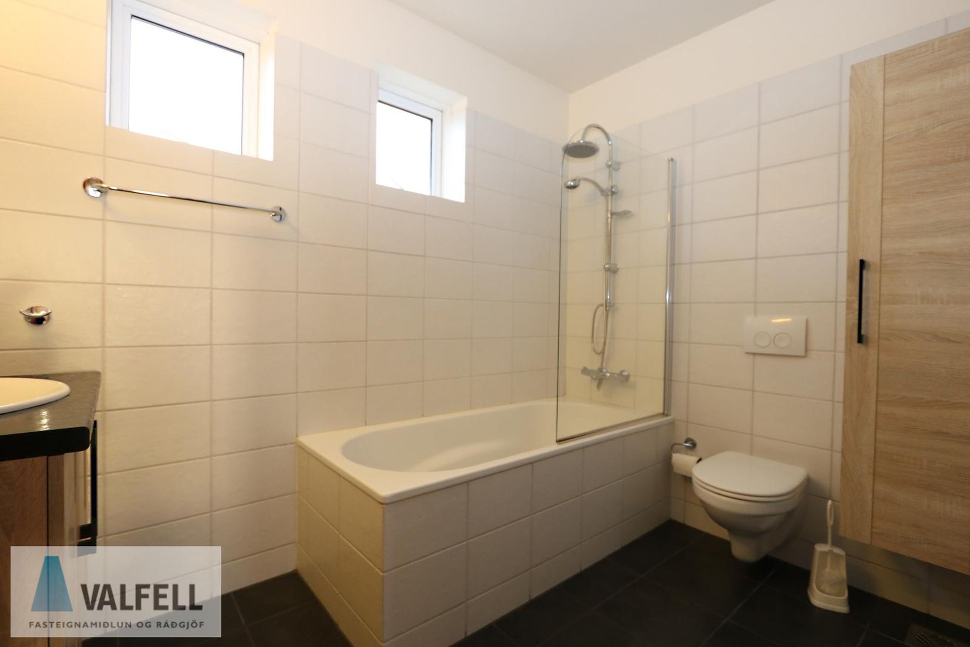 Holtsflöt 9, 300 Akranes