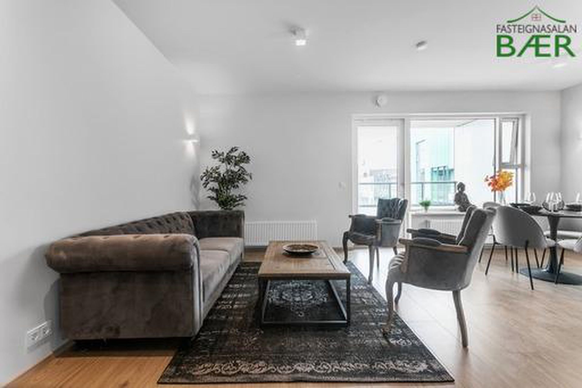 Smyrilshlíð 14, 102 Reykjavík