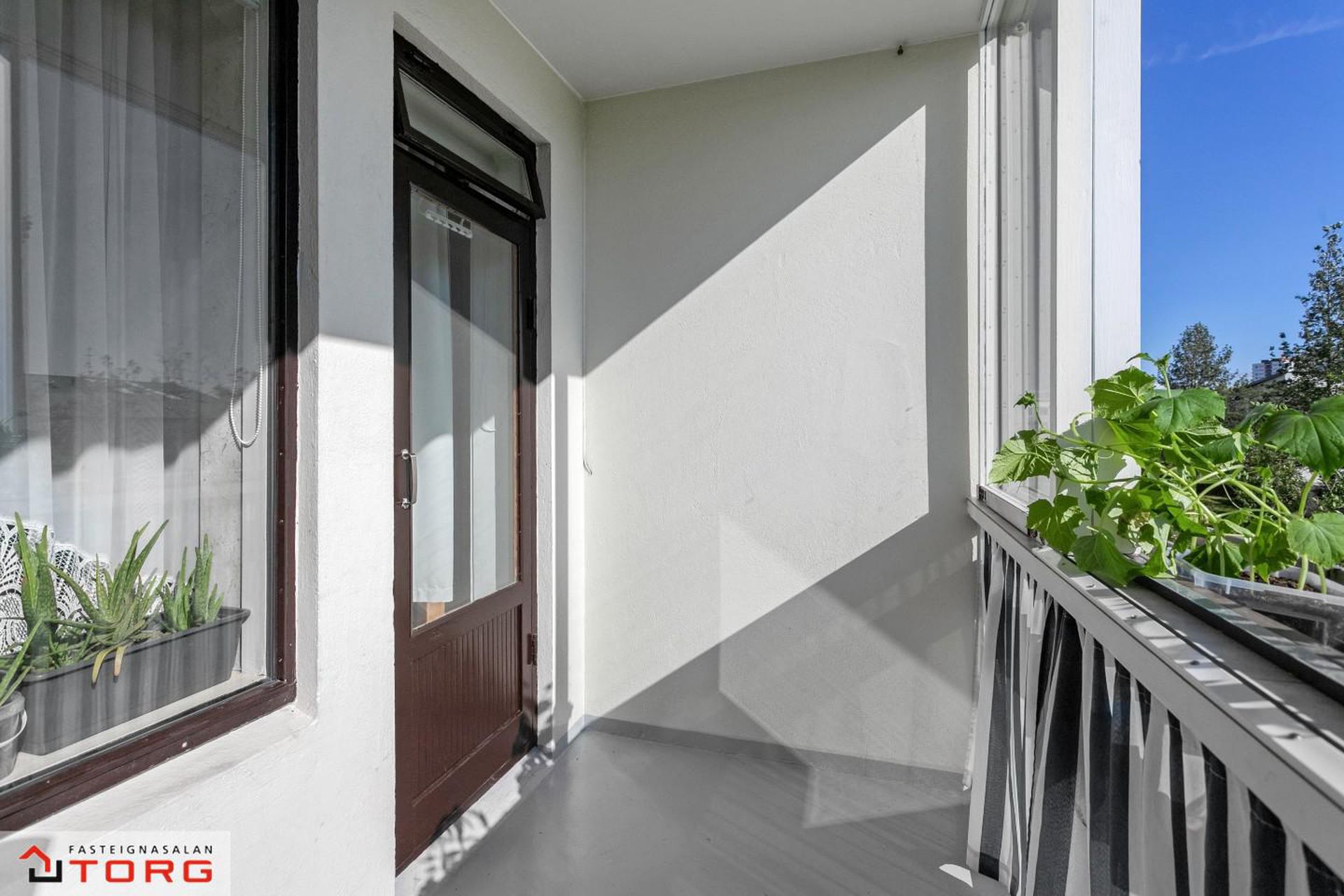 Kleppsvegur 44, 105 Reykjavík