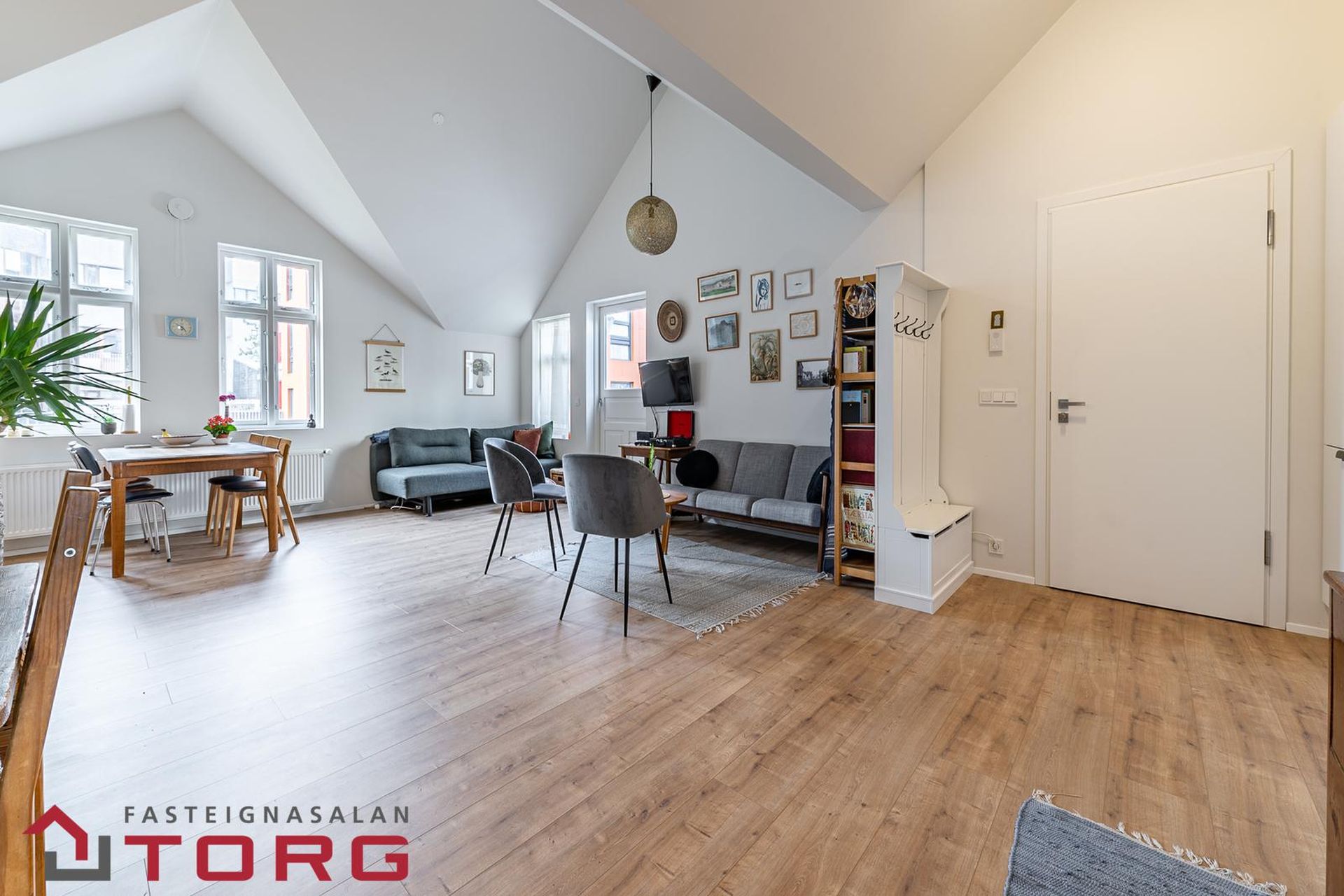 Hverfisgata 88, 101 Reykjavík