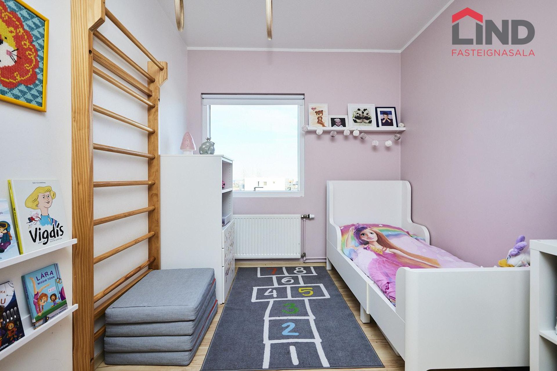 Klapparhlíð 30, 270 Mosfellsbær