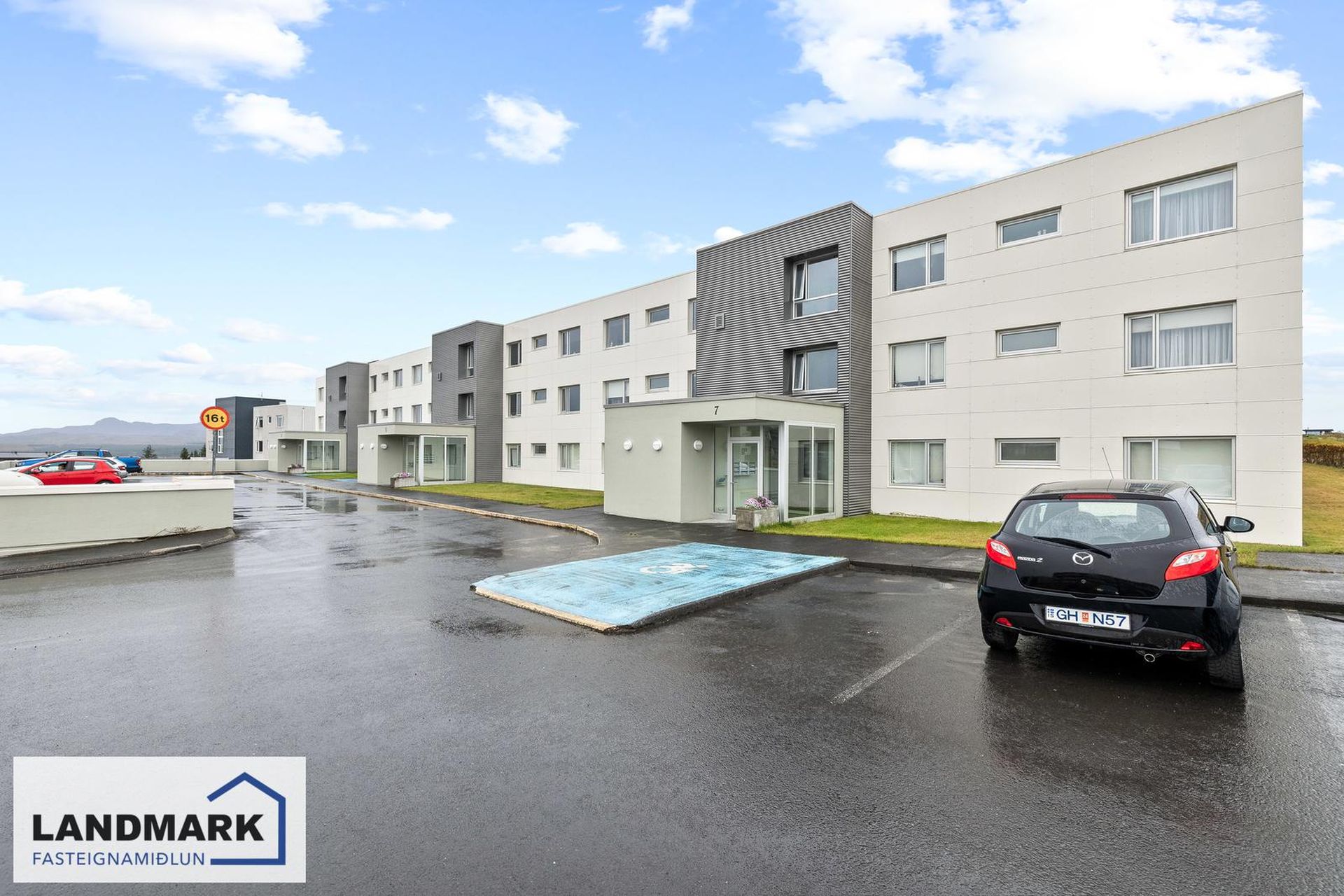 Akurhvarf 7, 203 Kópavogur