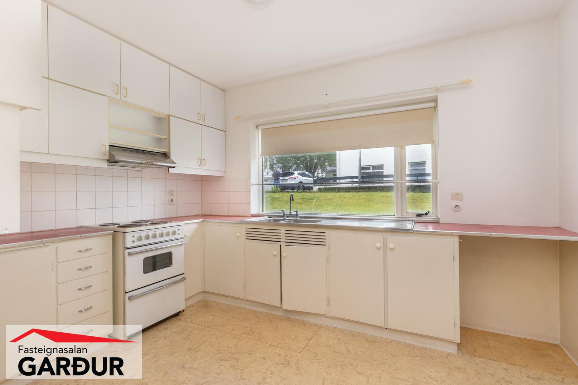 Rauðalækur 19, 105 Reykjavík