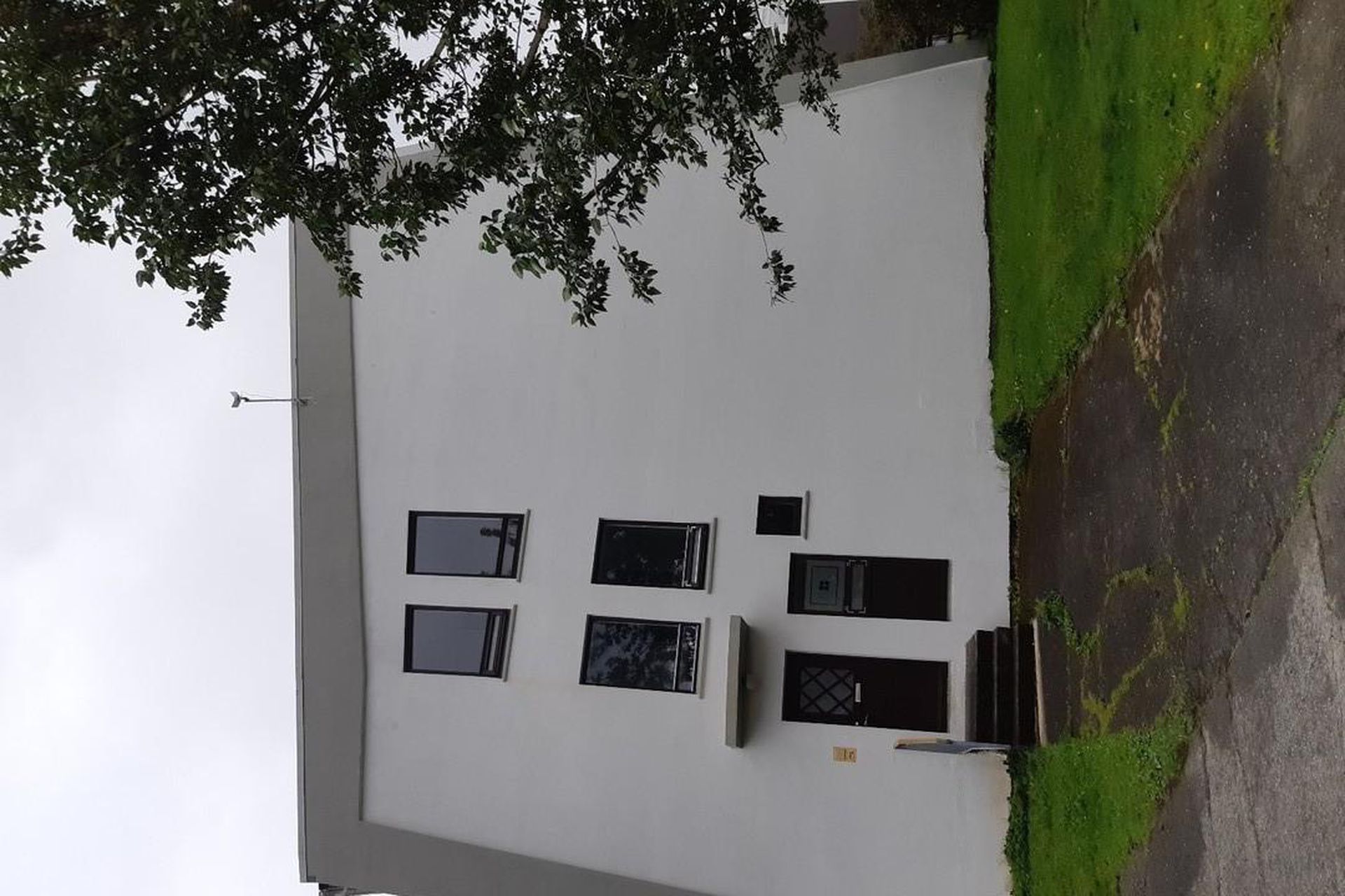 Brekkulækur 1, 105 Reykjavík