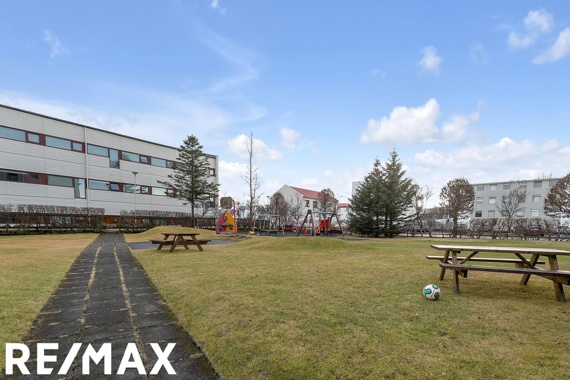 Hjarðarhagi 26, 107 Reykjavík