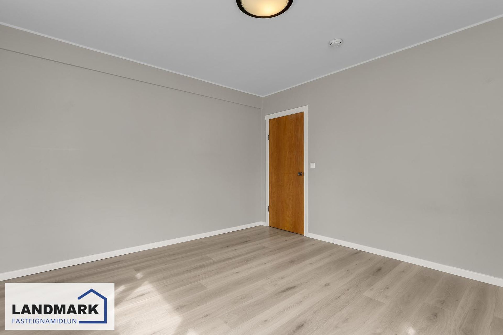 Snorrabraut 73, 105 Reykjavík