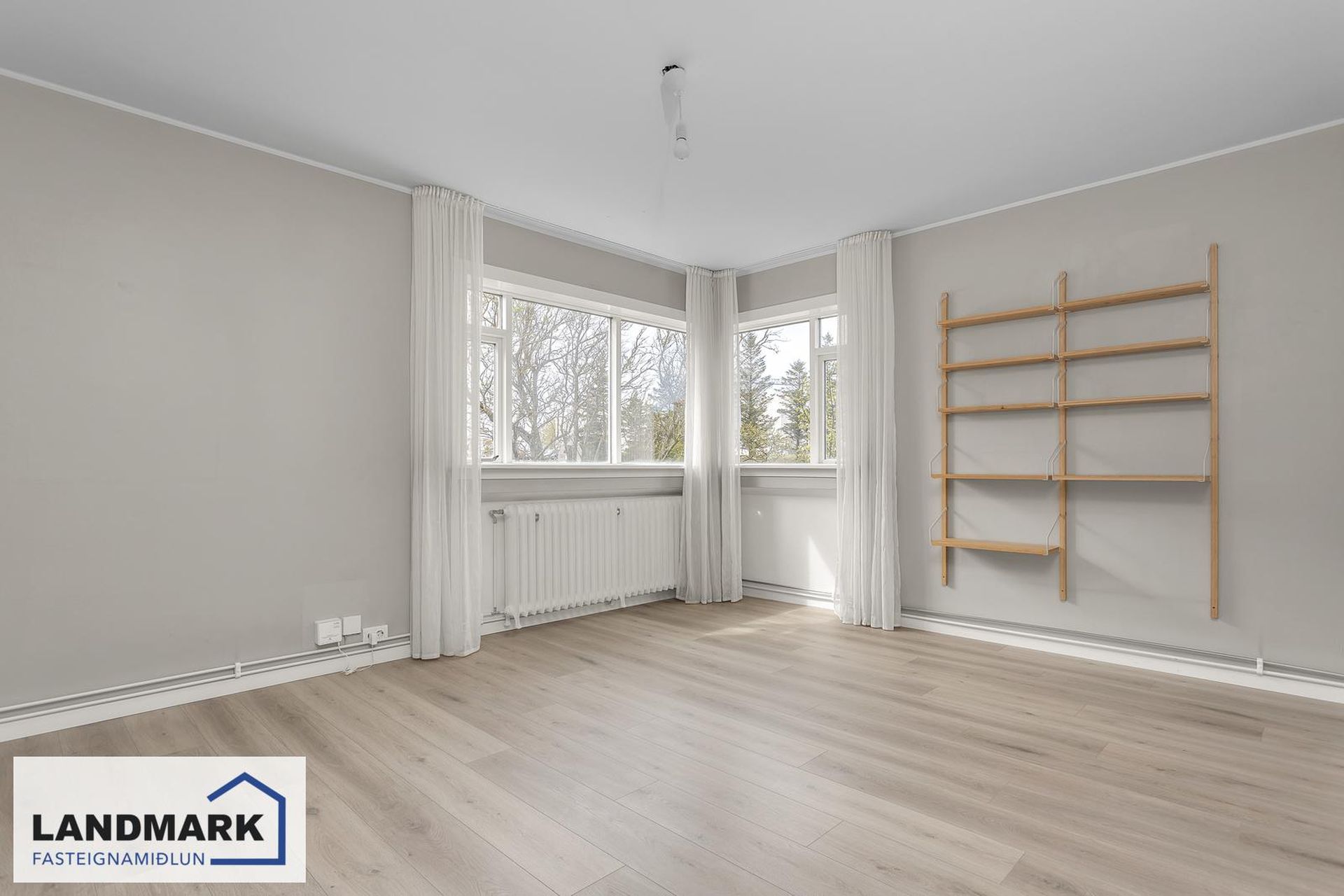 Snorrabraut 73, 105 Reykjavík