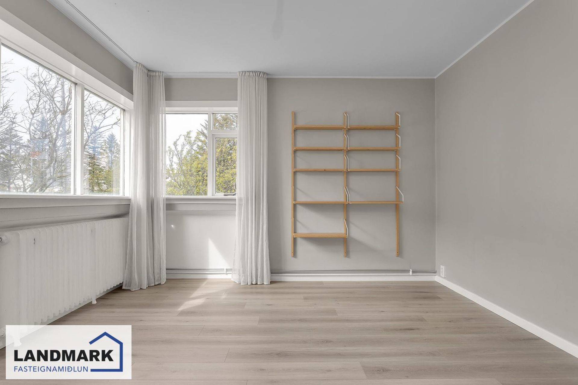 Snorrabraut 73, 105 Reykjavík