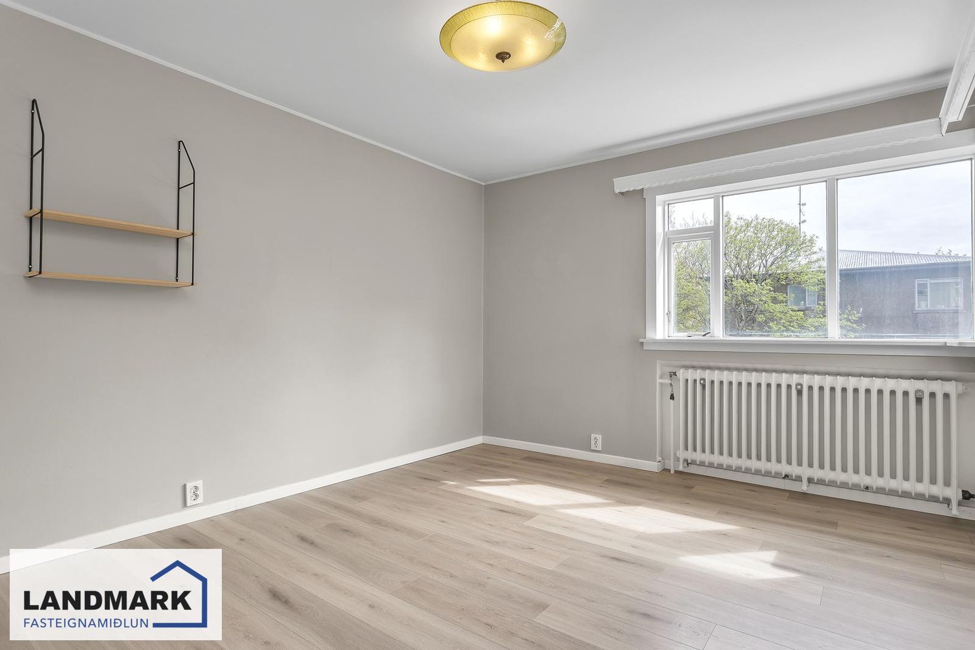 Snorrabraut 73, 105 Reykjavík