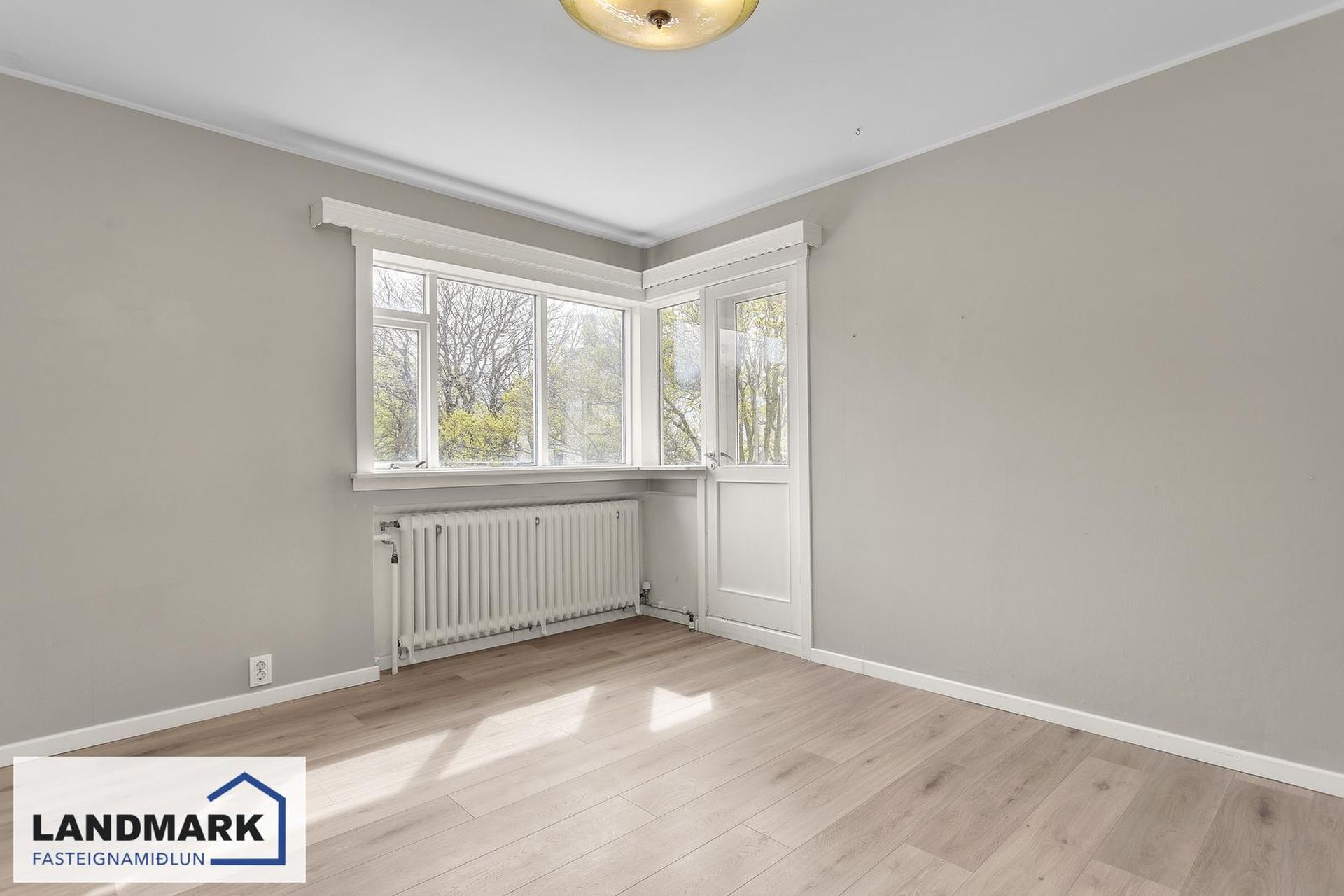 Snorrabraut 73, 105 Reykjavík