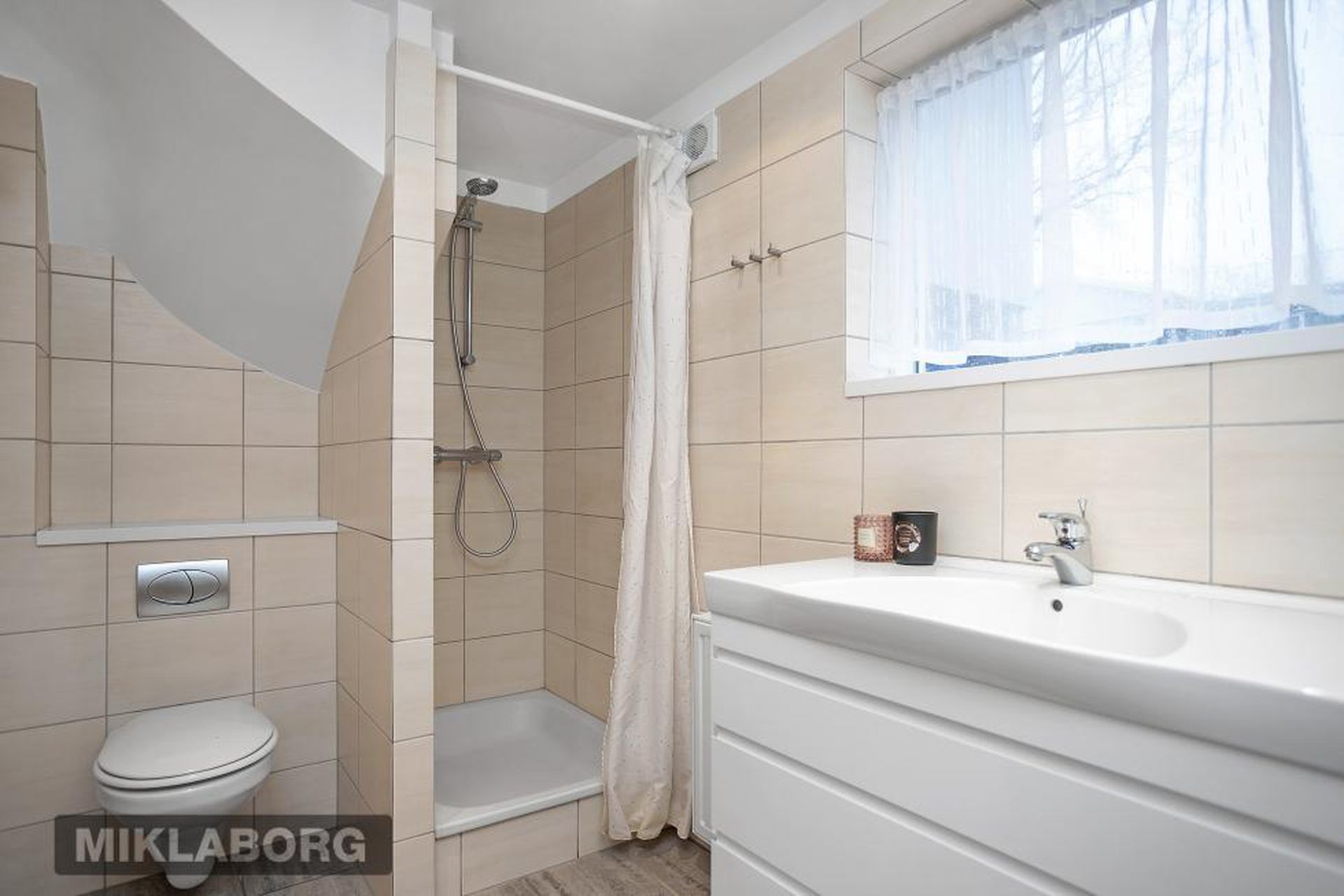 Kaplaskjólsvegur 56, 107 Reykjavík