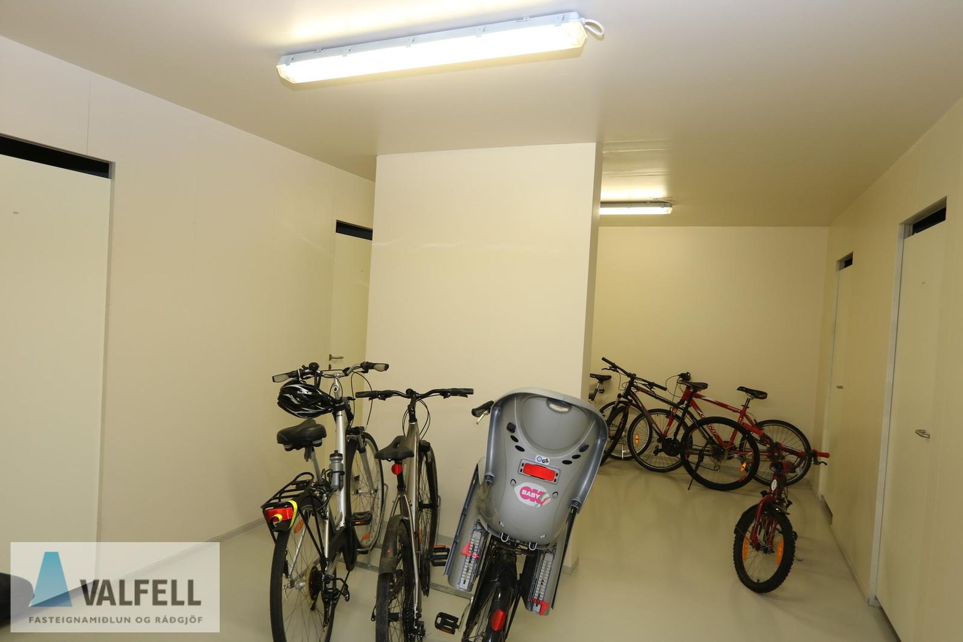 Holtsflöt 9, 300 Akranes