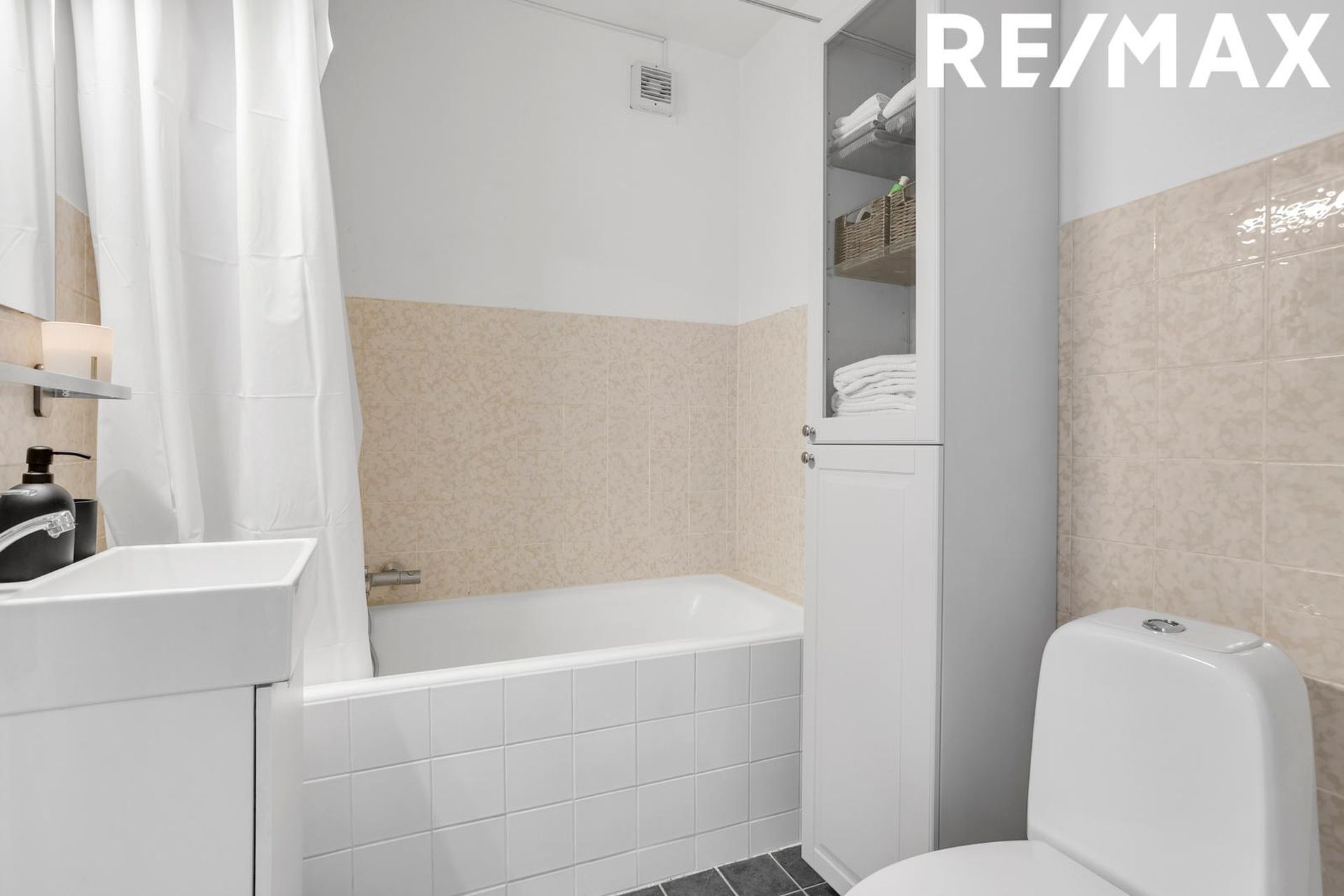 Hjarðarhagi 36, 107 Reykjavík
