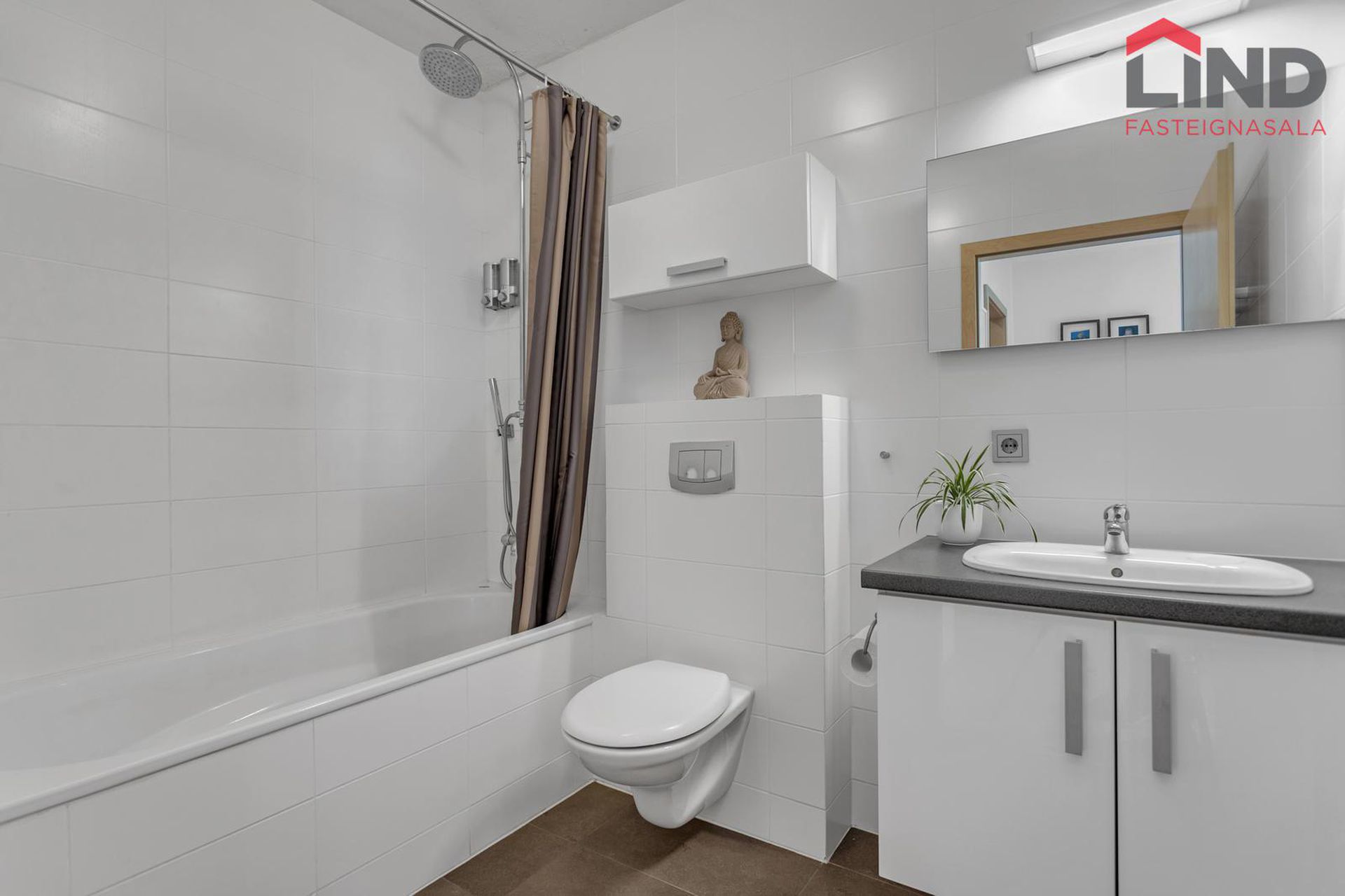 Þórðarsveigur 6, 113 Reykjavík