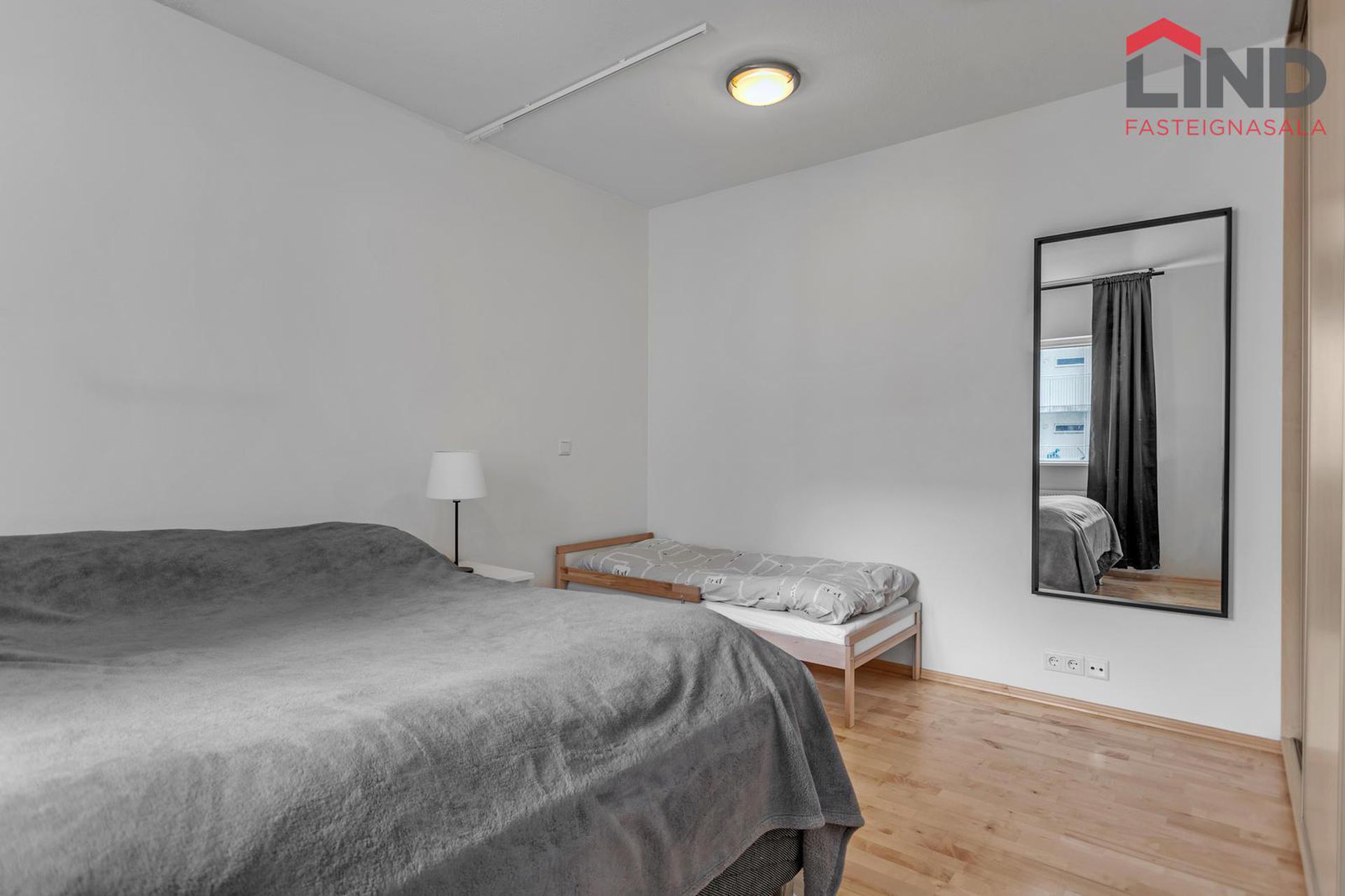 Þórðarsveigur 6, 113 Reykjavík