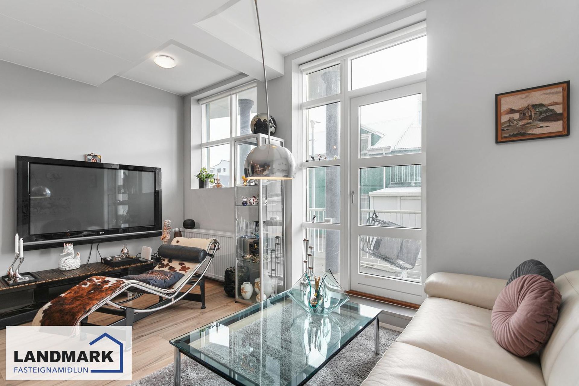 Hringbraut 119, 101 Reykjavík