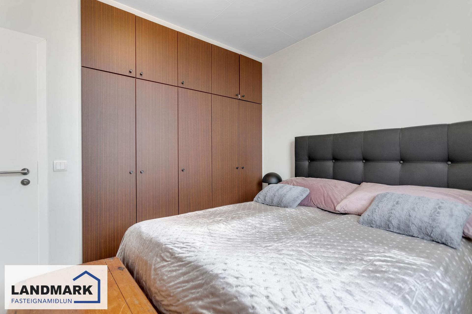 Hringbraut 119, 101 Reykjavík