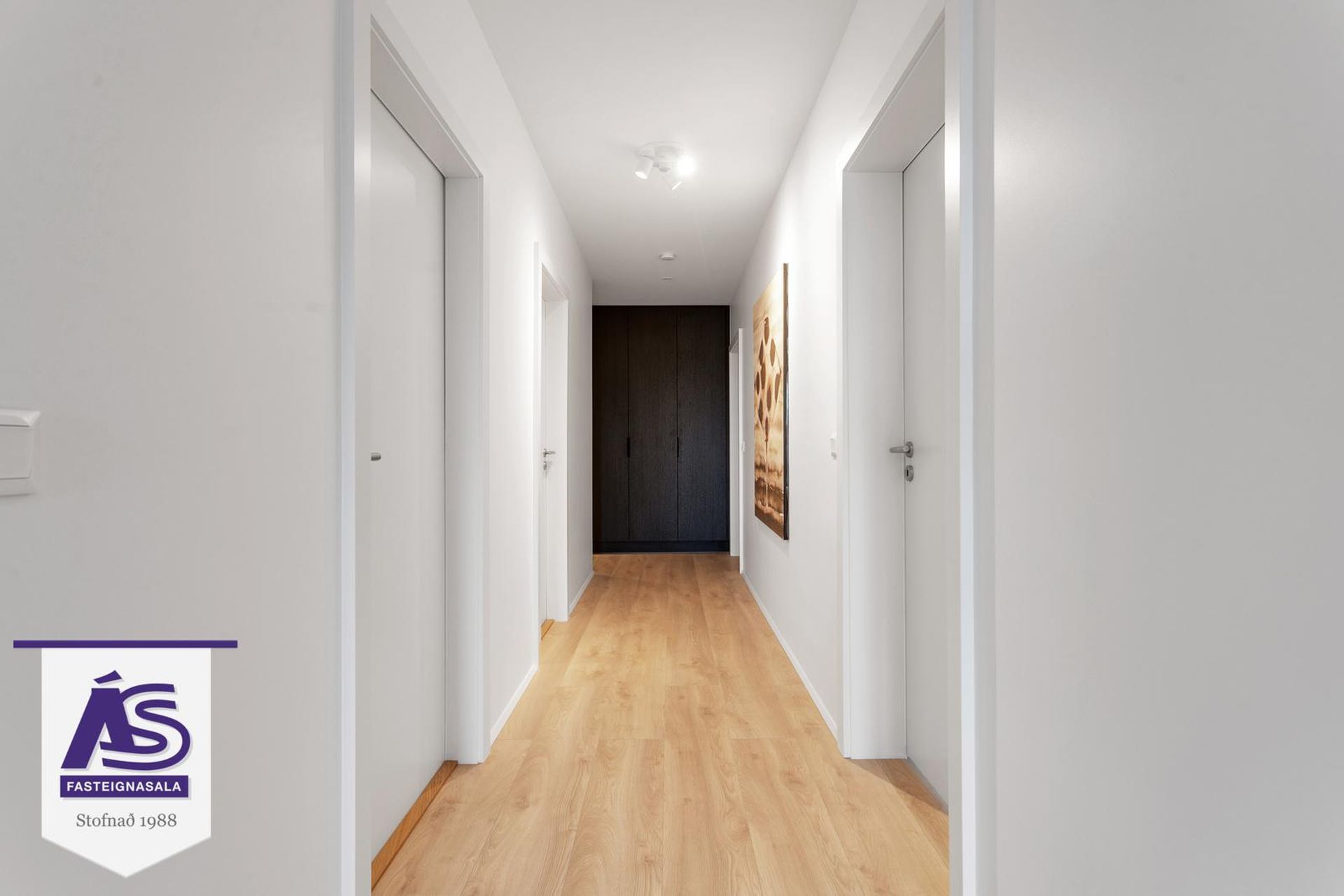 Hringhamar 21, 221 Hafnarfjörður