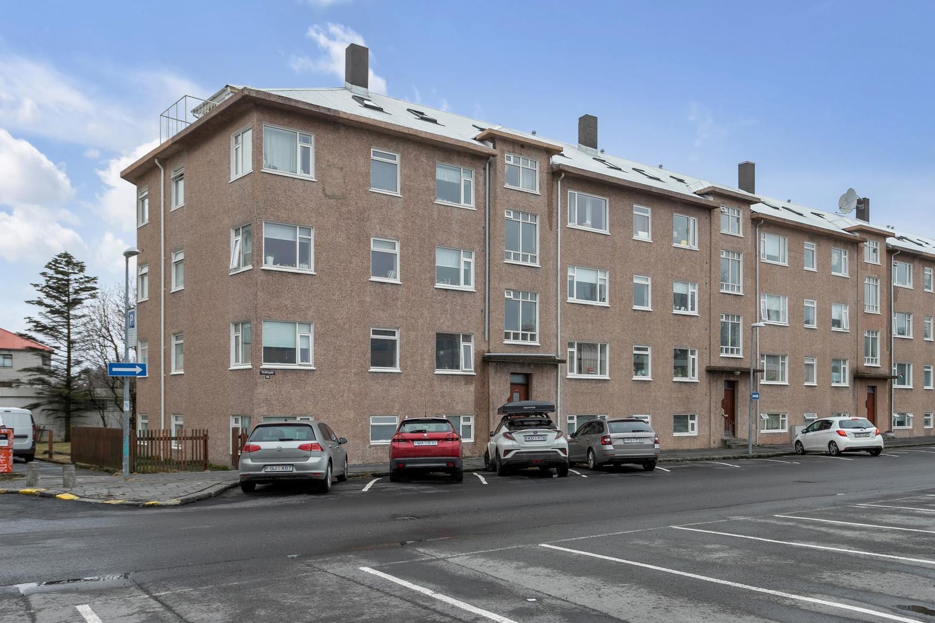 Grettisgata 98, 105 Reykjavík