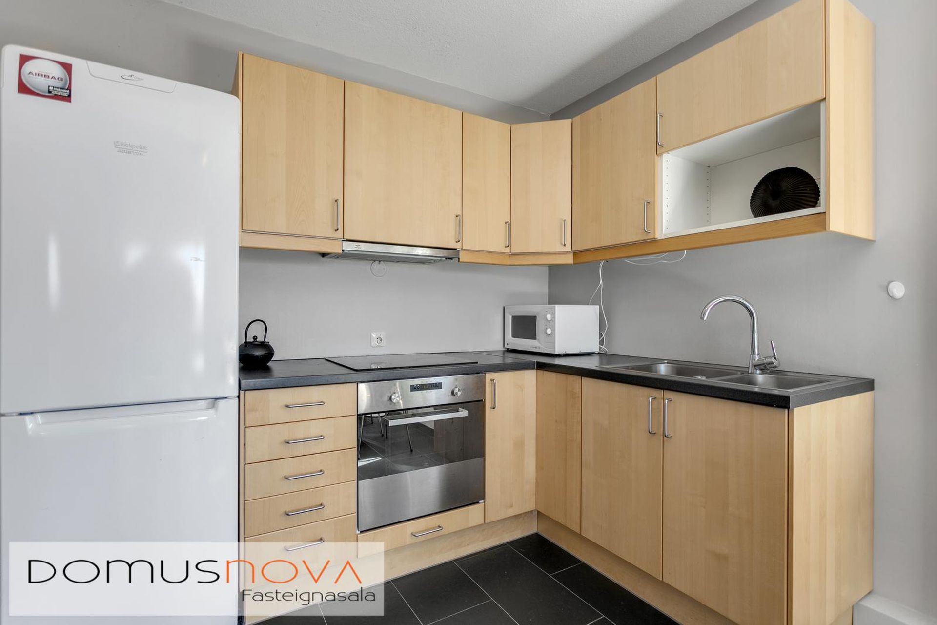 Víkurás 2, 110 Reykjavík