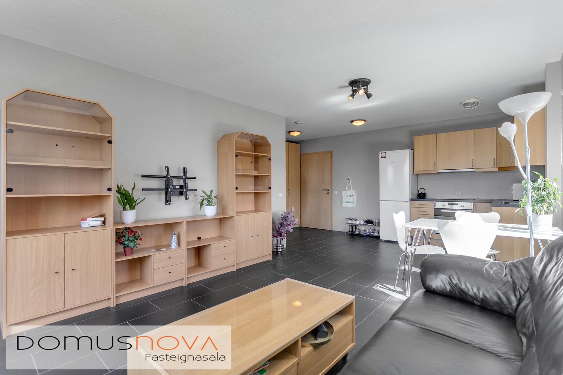 Víkurás 2, 110 Reykjavík