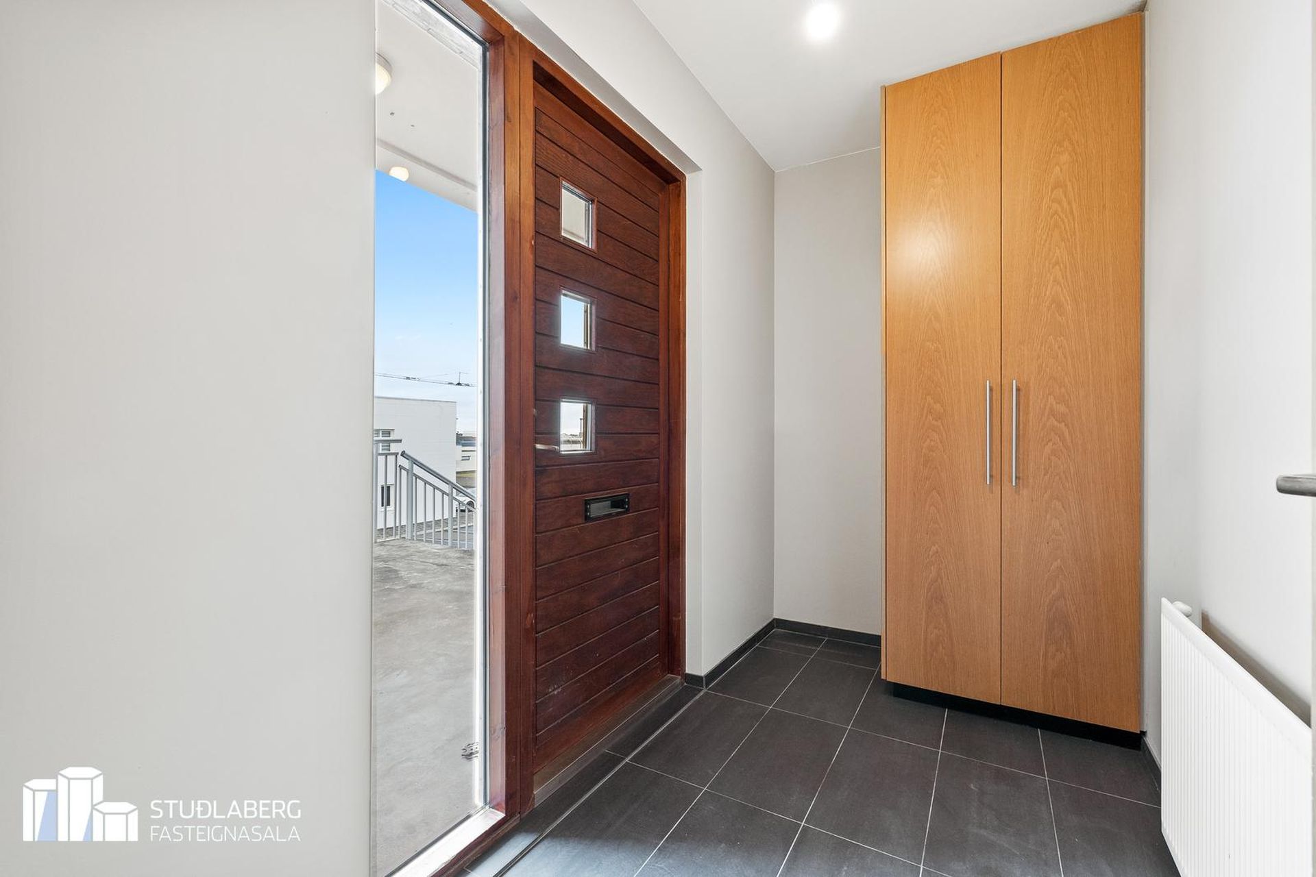 Tjarnabakki 4, 260 Reykjanesbær
