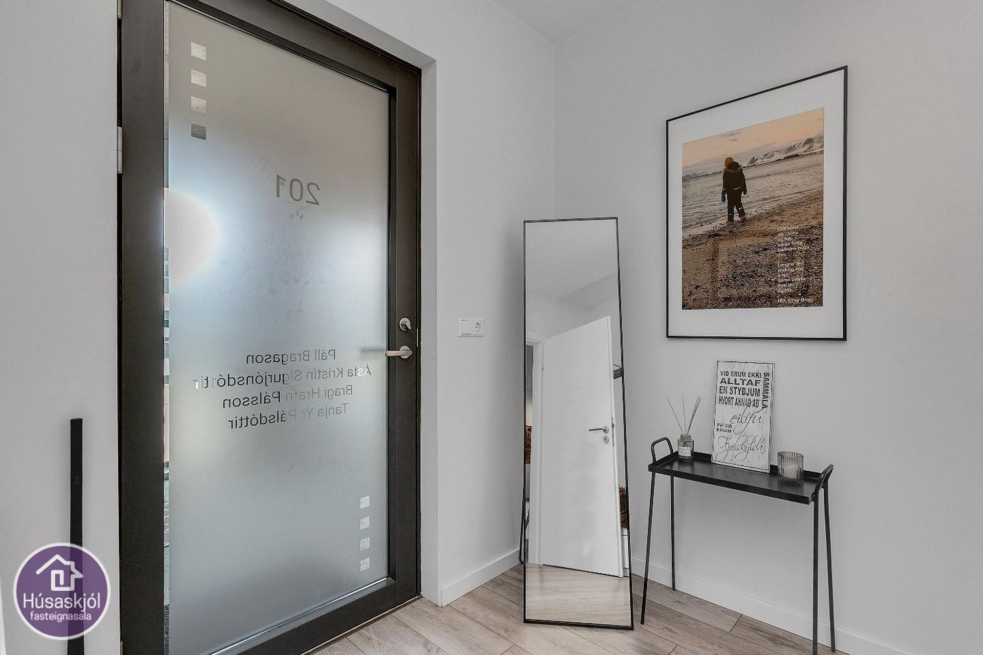 Smyrilshlíð 3, 102 Reykjavík