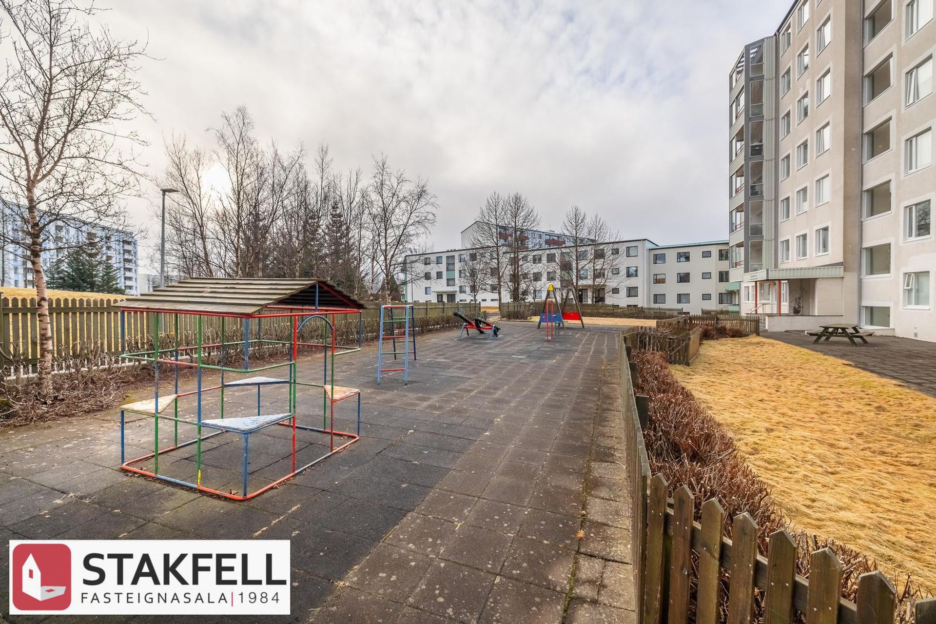 Dúfnahólar 4, 111 Reykjavík