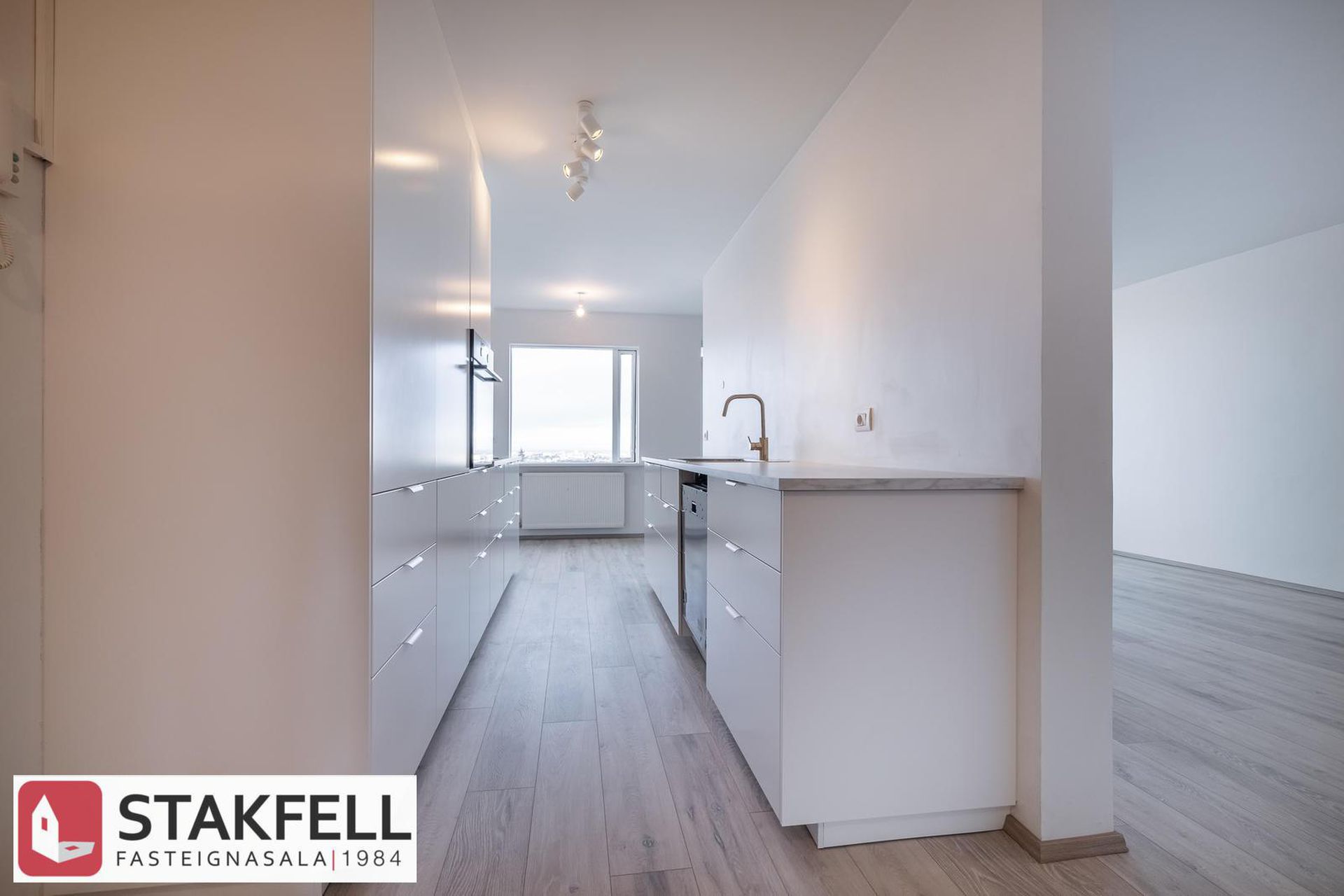 Dúfnahólar 4, 111 Reykjavík