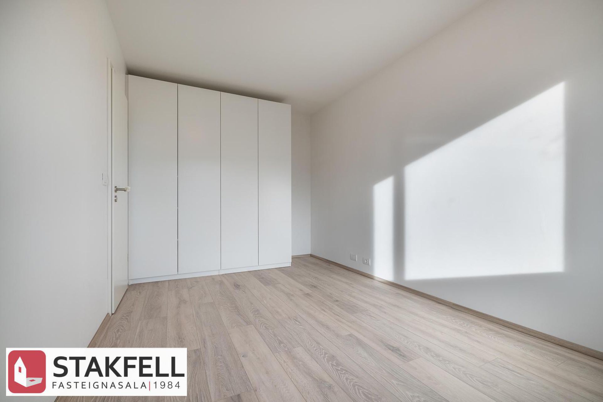 Dúfnahólar 4, 111 Reykjavík