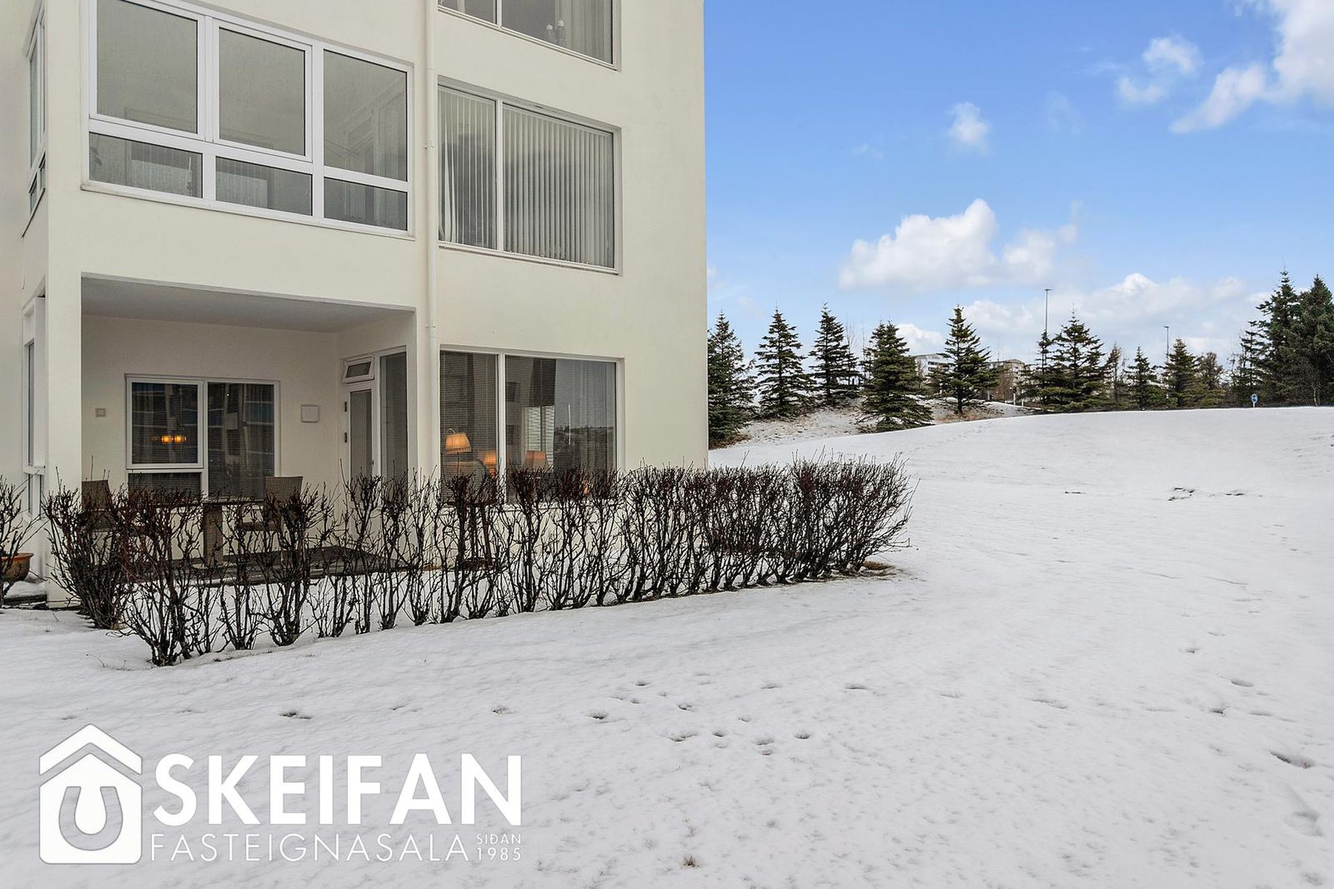 Sléttuvegur 17, 103 Reykjavík