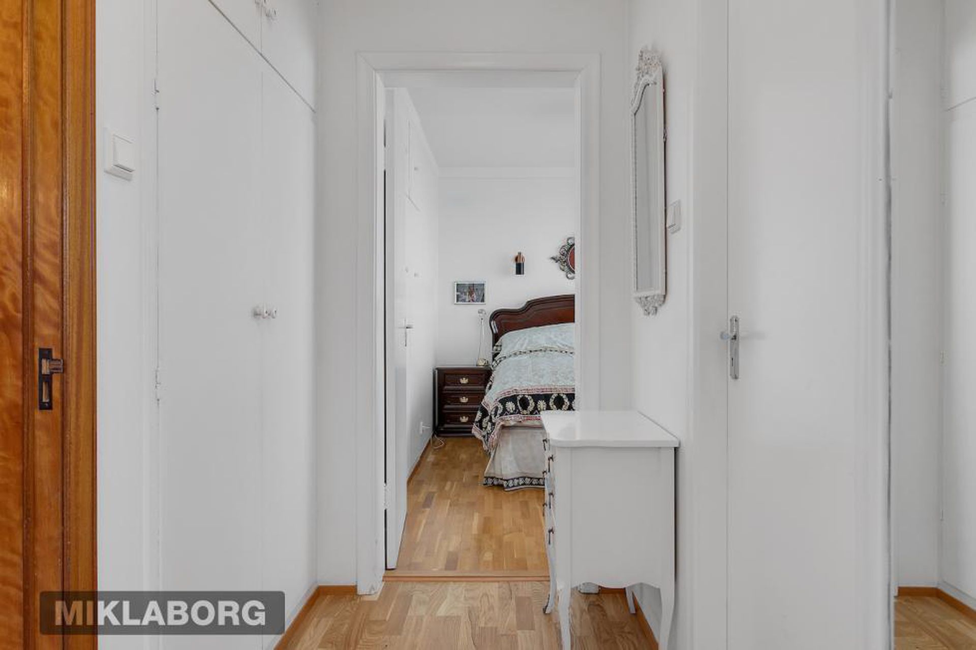 Hagamelur 33, 107 Reykjavík
