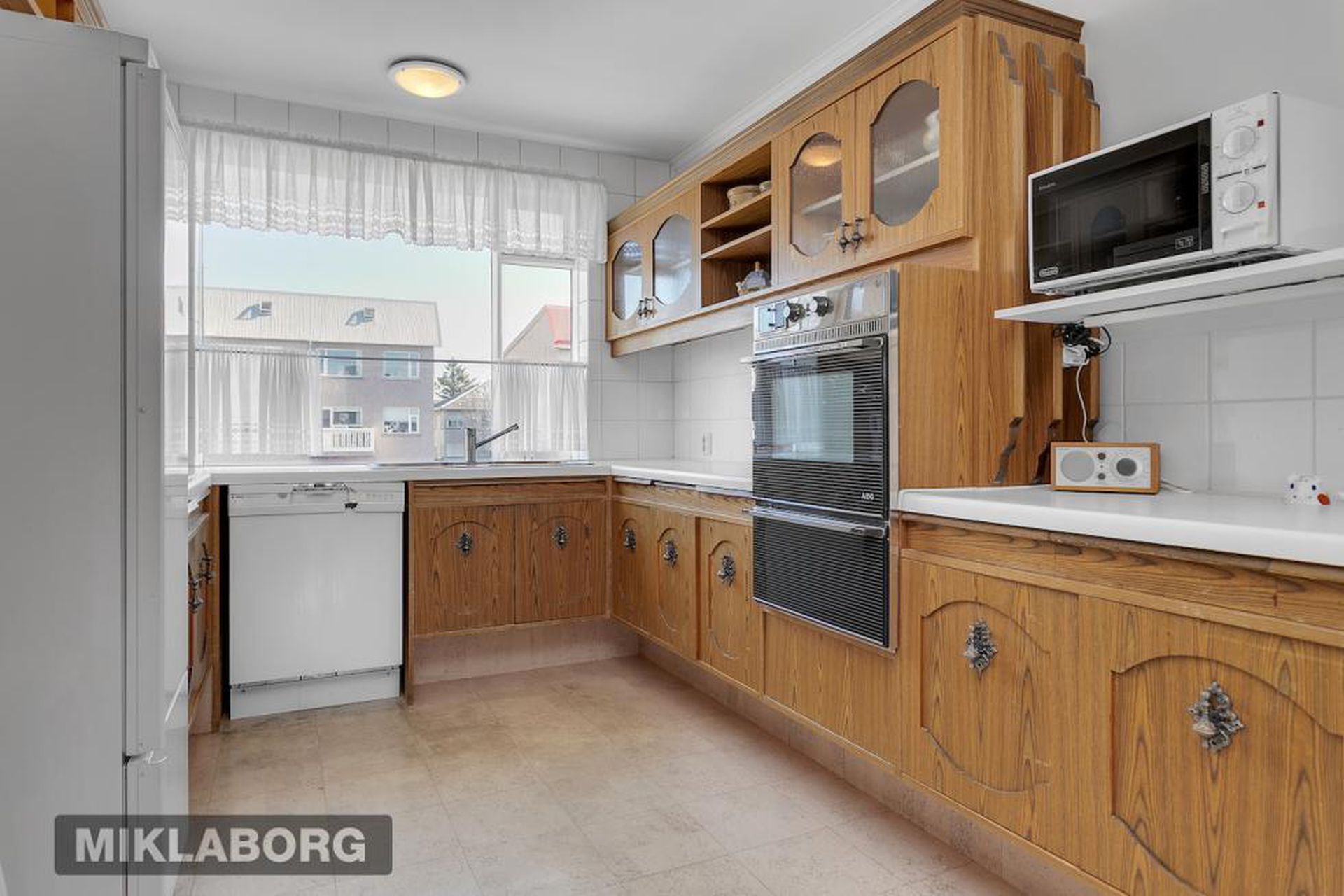Hagamelur 33, 107 Reykjavík