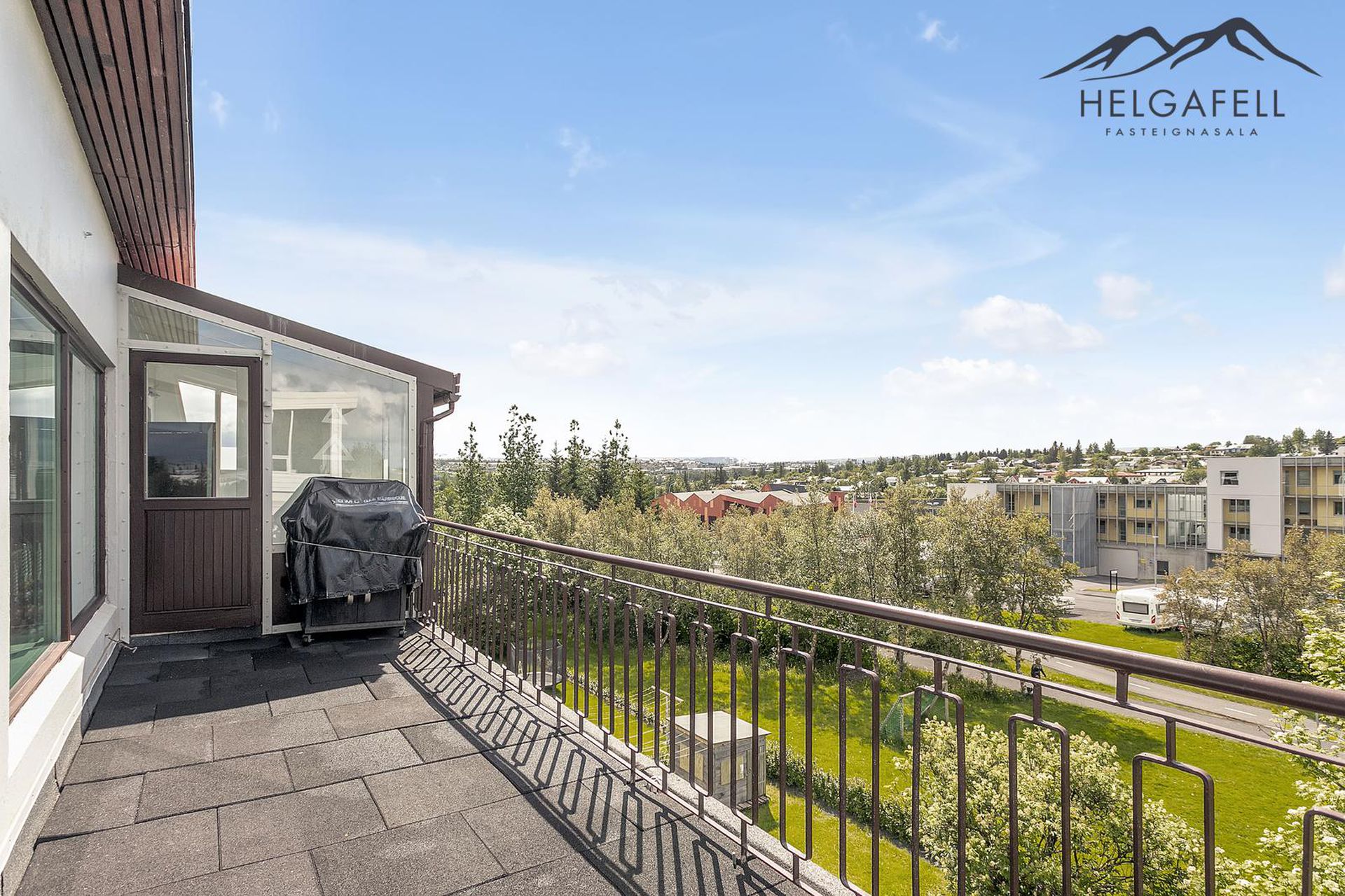 Gnoðarvogur 84, 104 Reykjavík