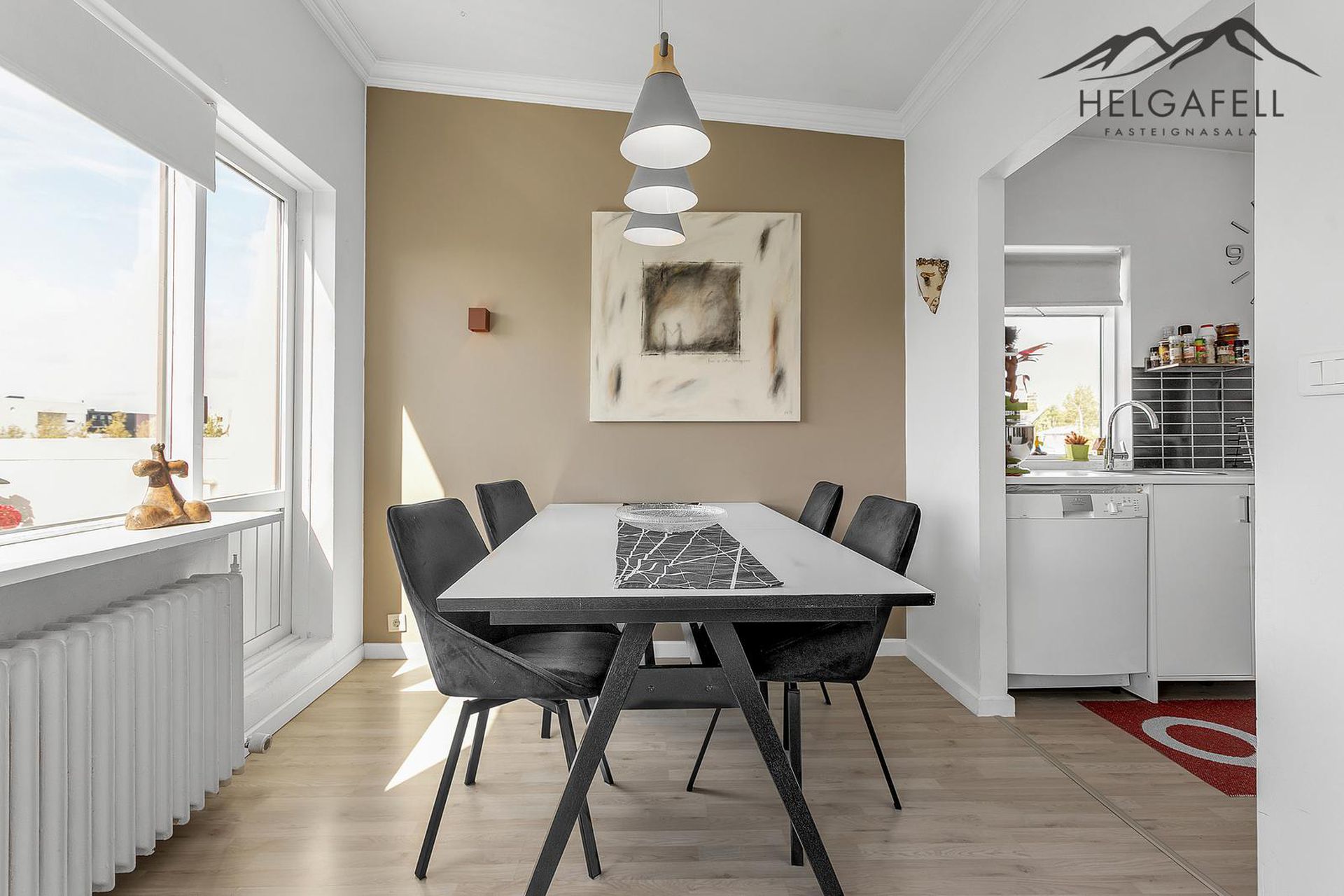 Gnoðarvogur 84, 104 Reykjavík