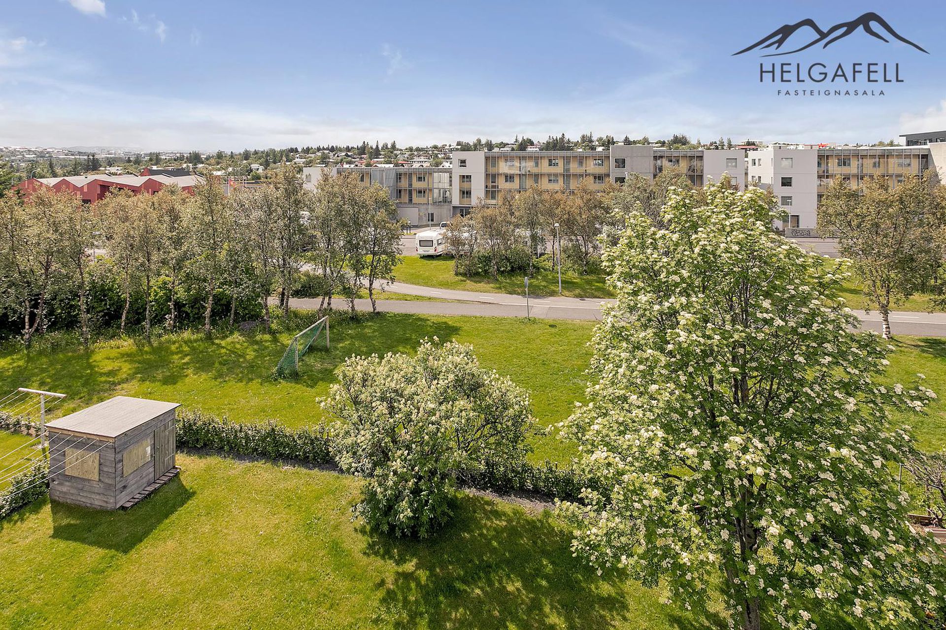 Gnoðarvogur 84, 104 Reykjavík