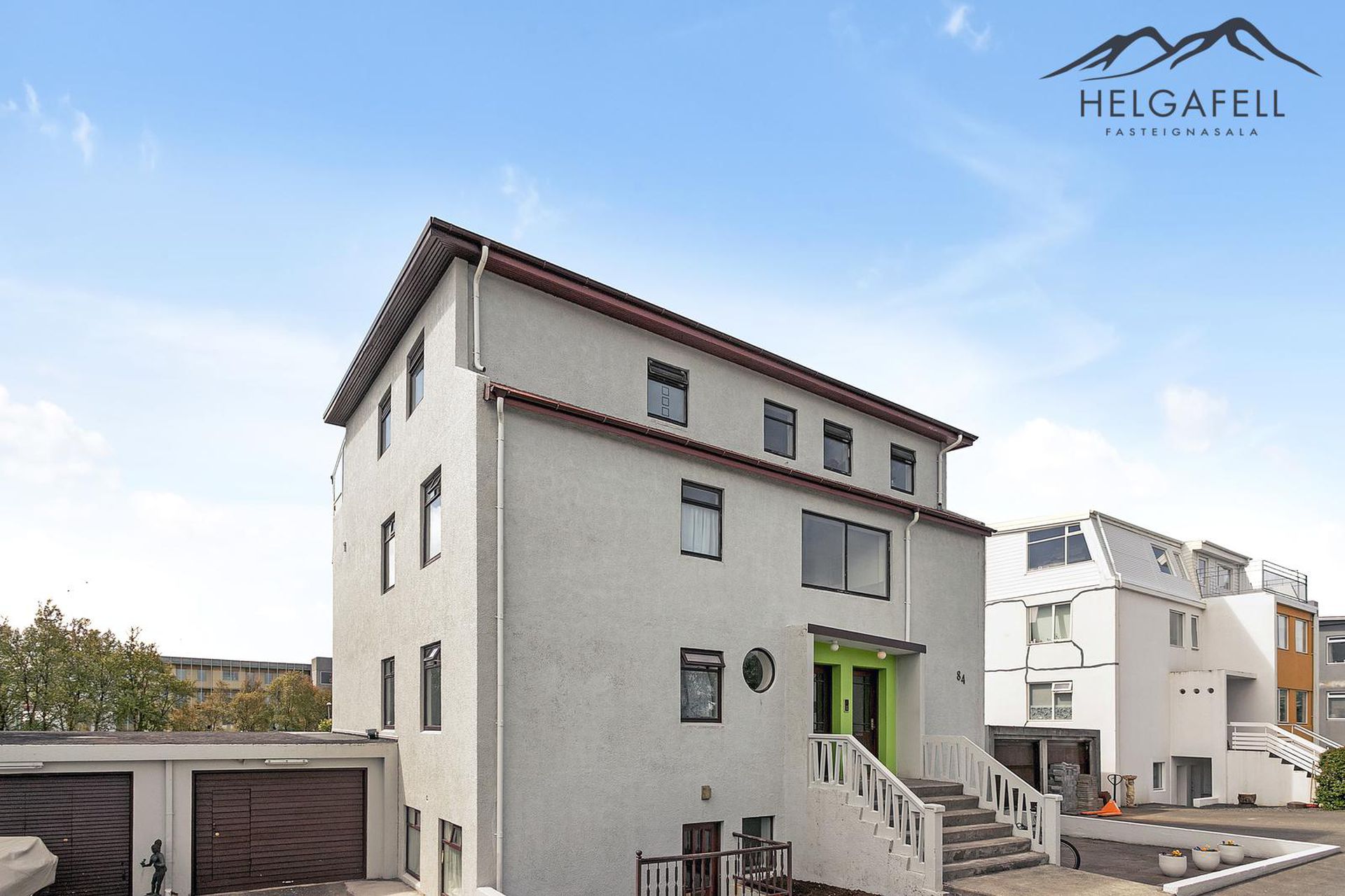 Gnoðarvogur 84, 104 Reykjavík