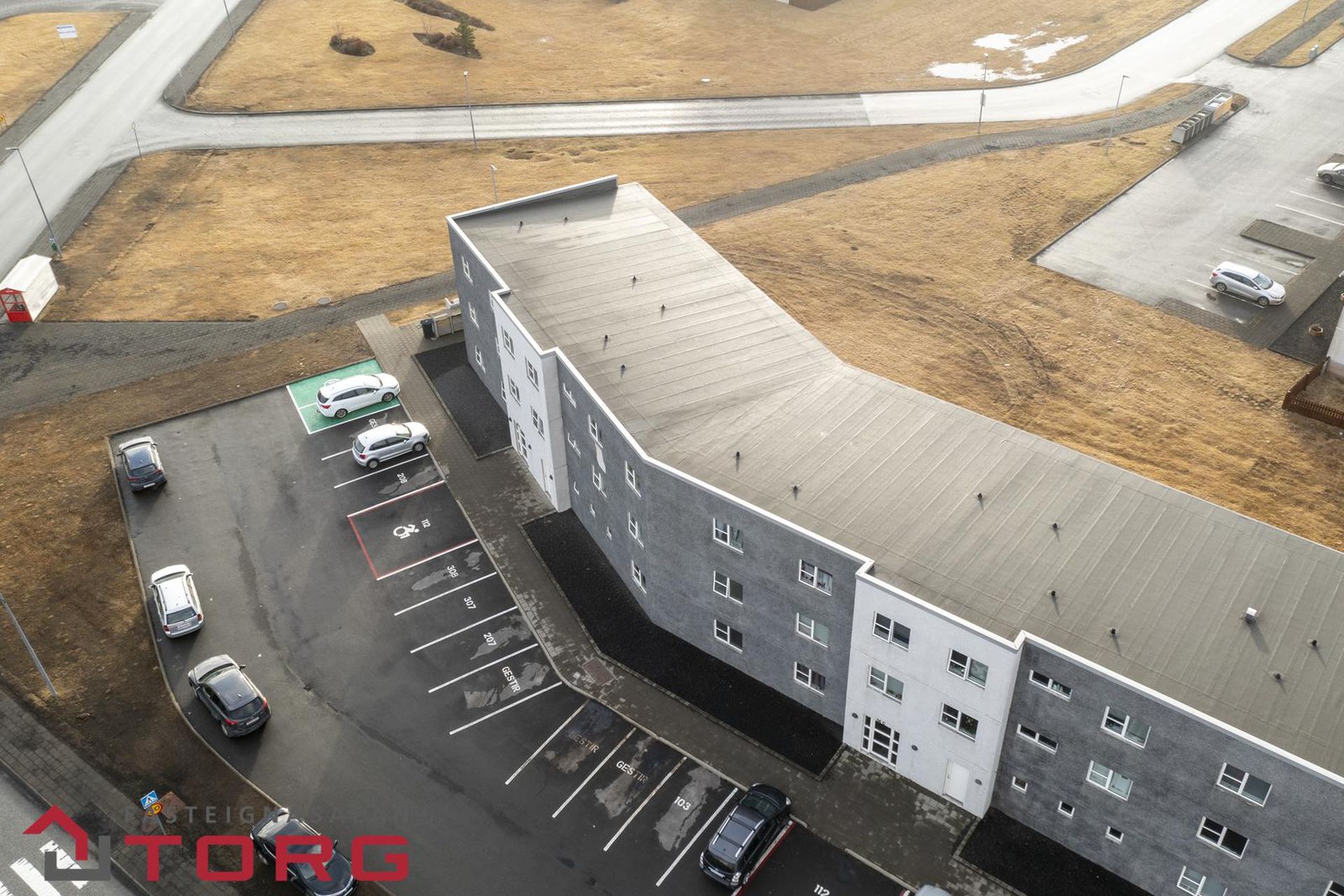 Tjarnabraut 14, 260 Reykjanesbær