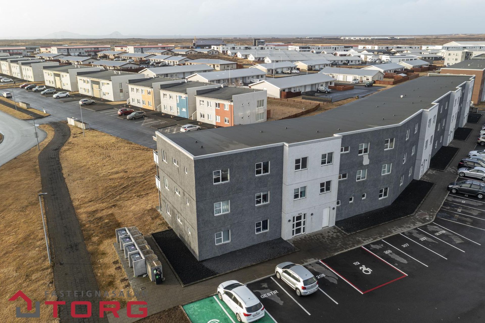 Tjarnabraut 14, 260 Reykjanesbær