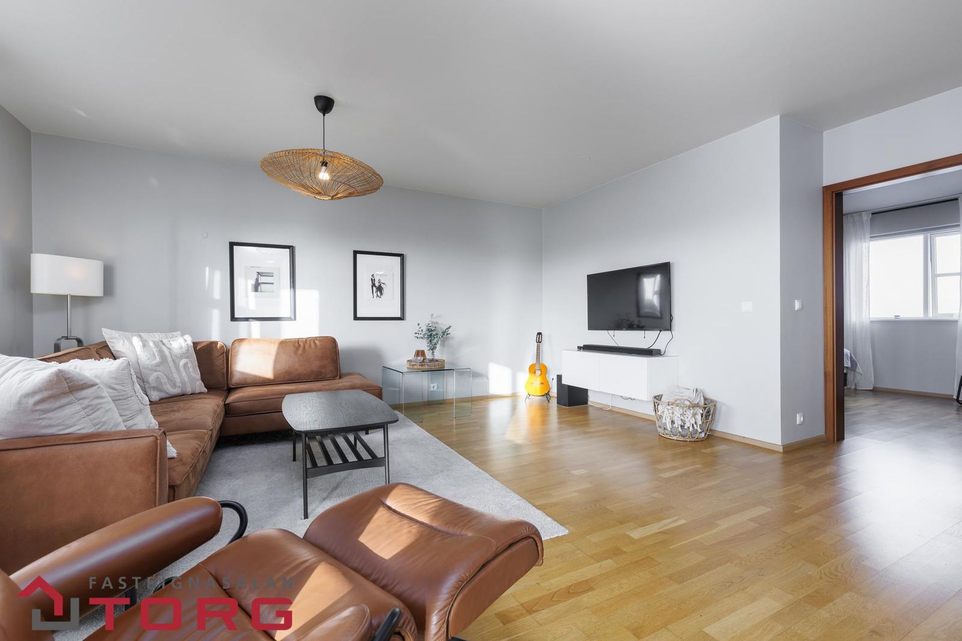 Tjarnabraut 14, 260 Reykjanesbær