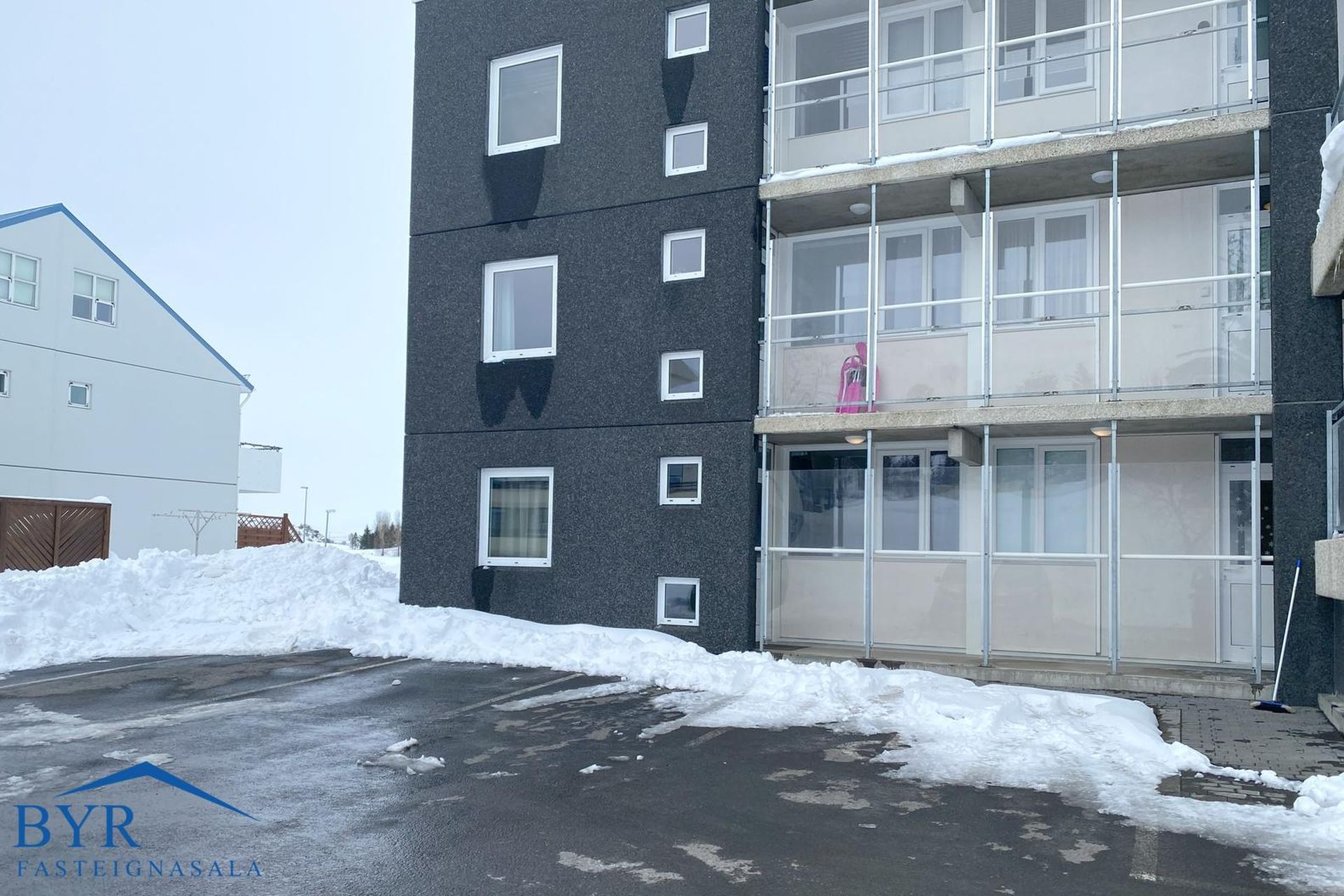 Blómvangur 2, 700 Fljóts