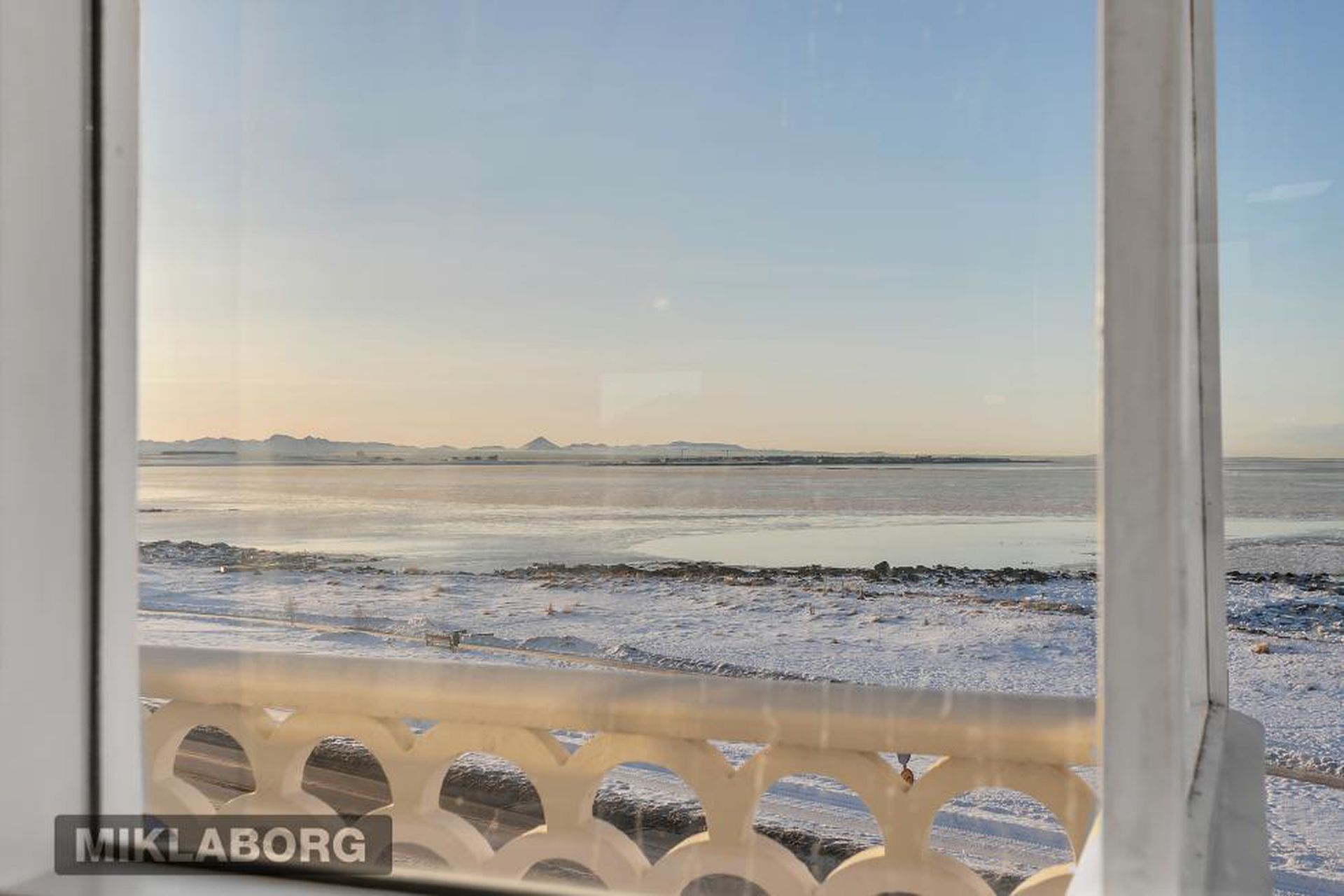 Ægisíða 76, 107 Reykjavík