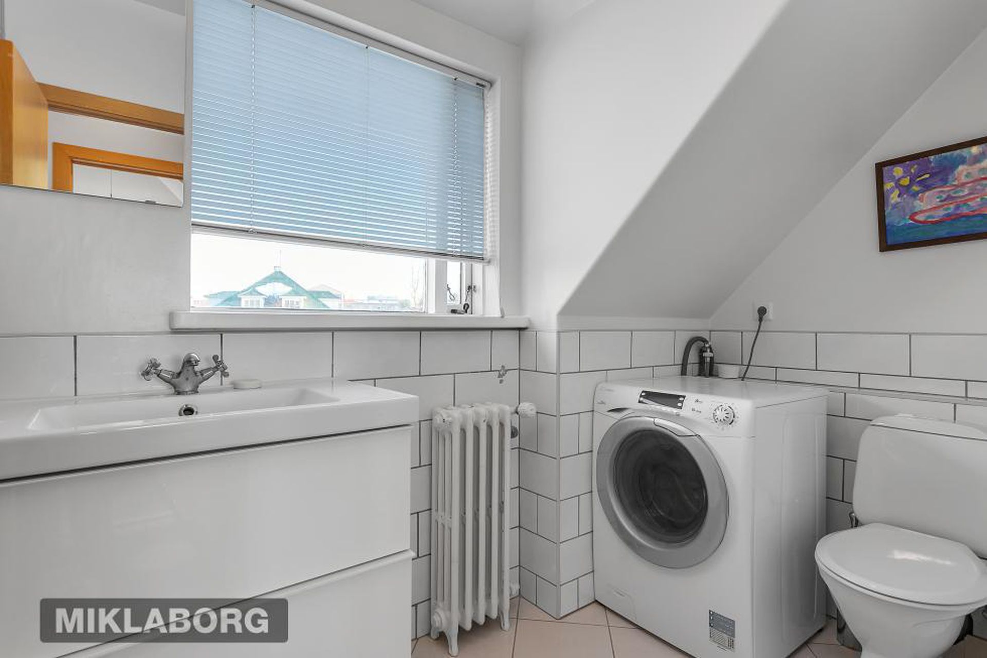 Ægisíða 76, 107 Reykjavík
