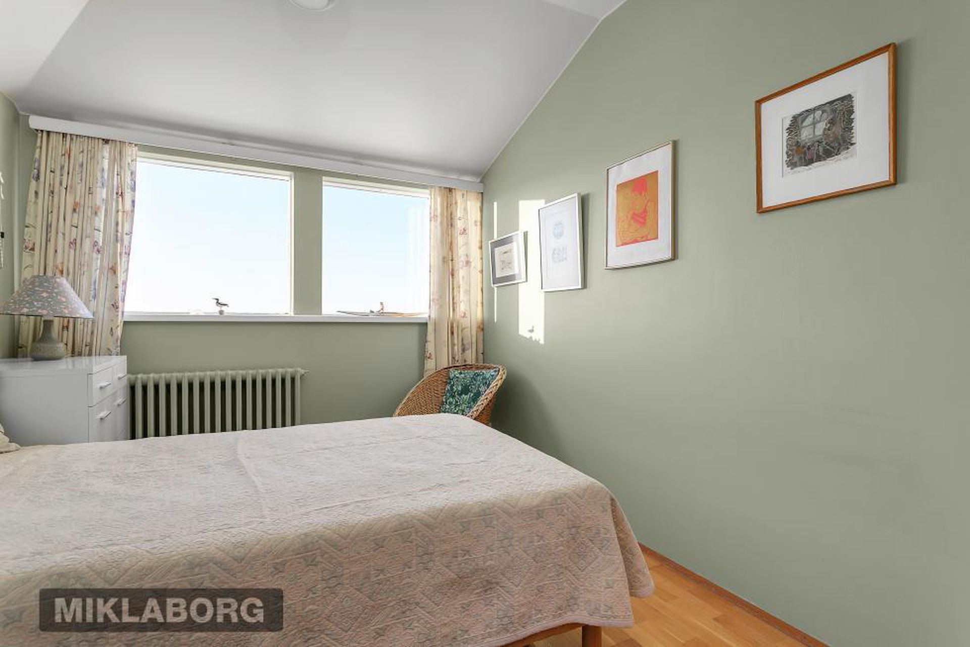 Ægisíða 76, 107 Reykjavík