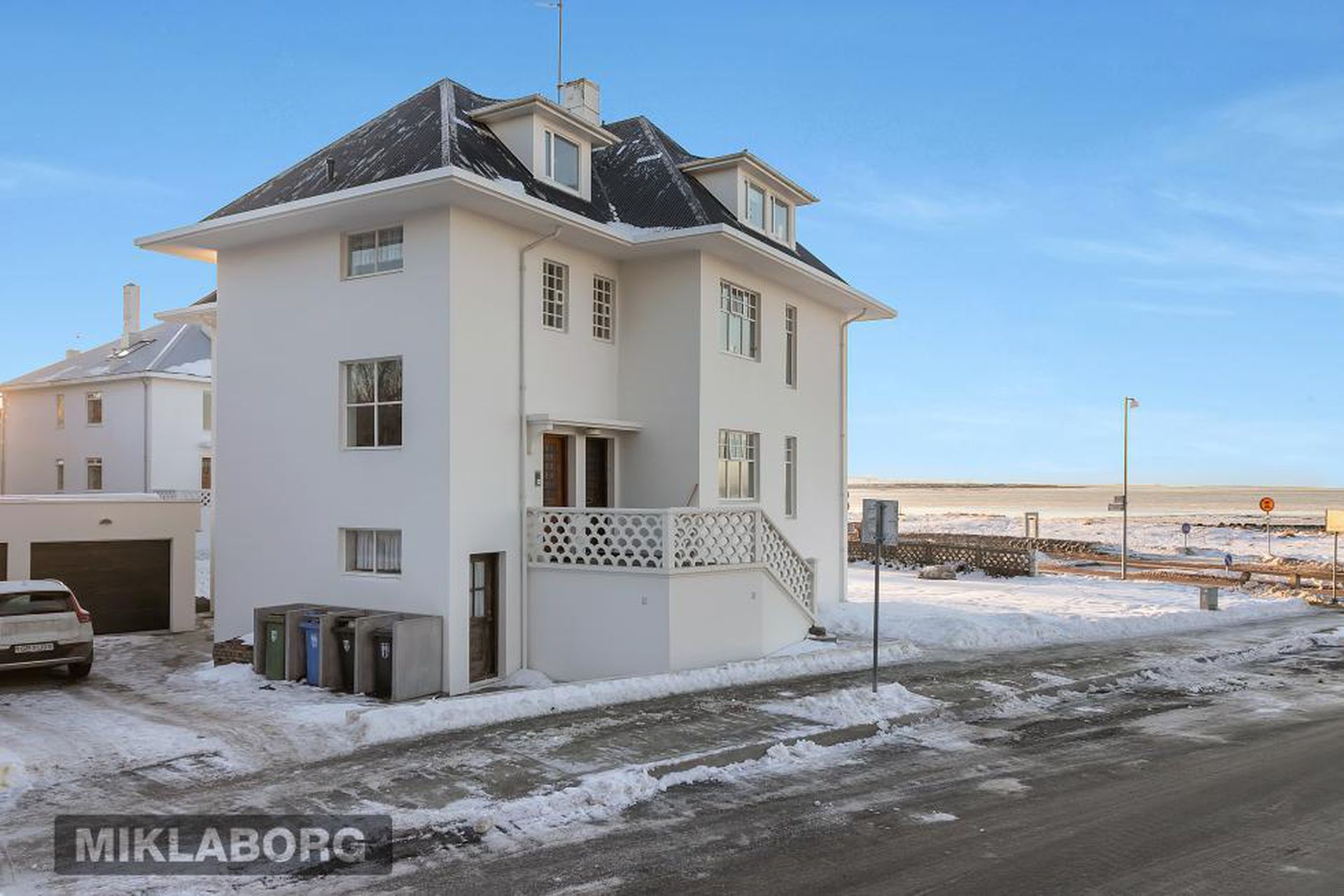 Ægisíða 76, 107 Reykjavík