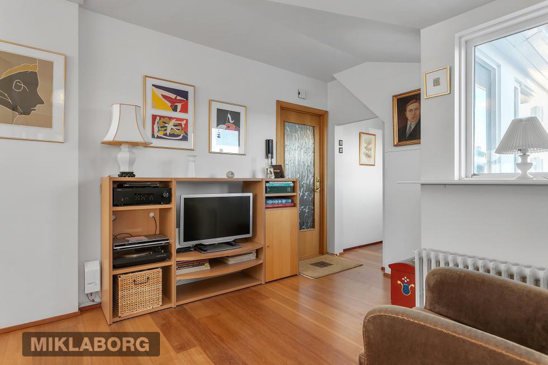 Ægisíða 76, 107 Reykjavík