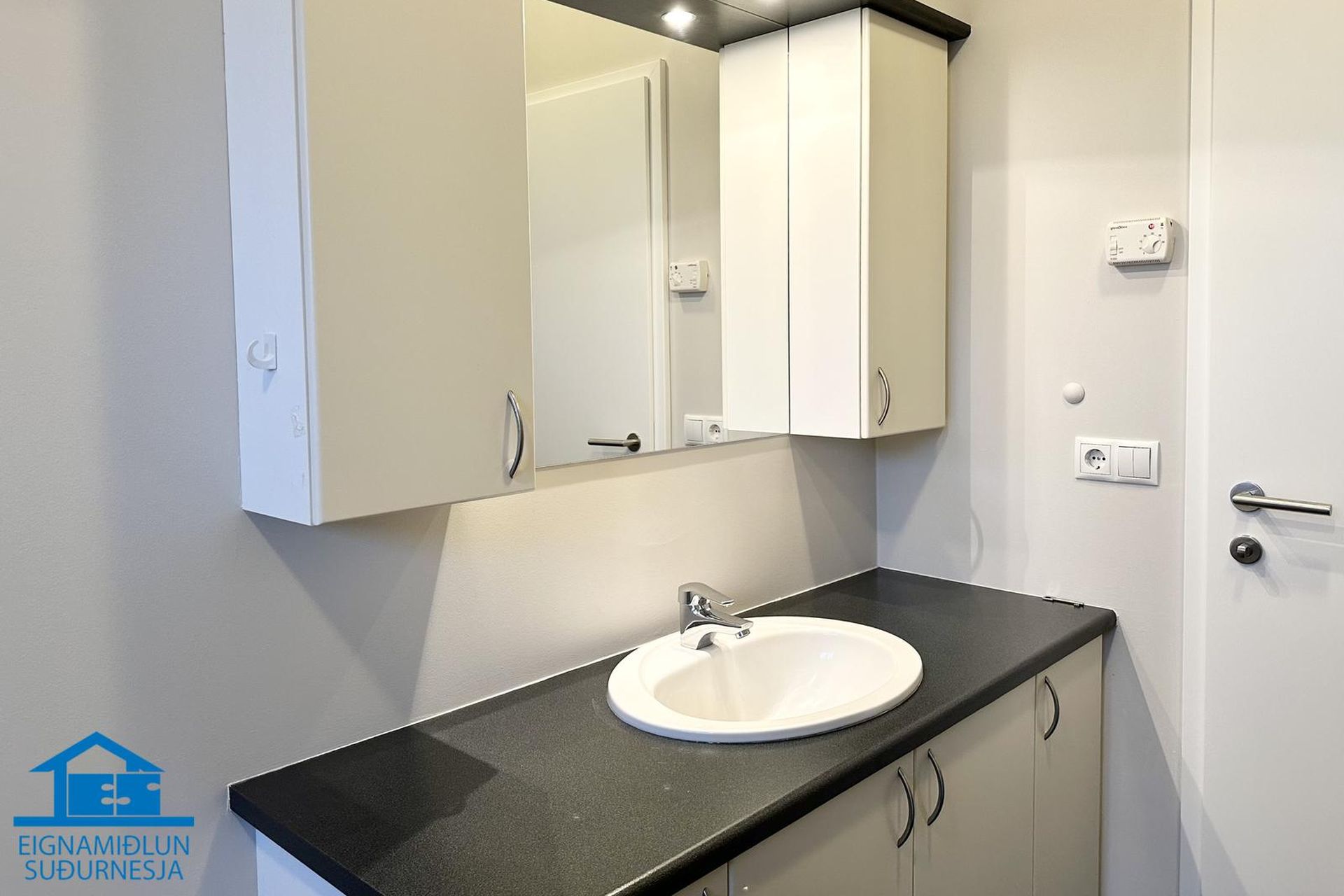 Tjarnabraut 14, 260 Reykjanesbær