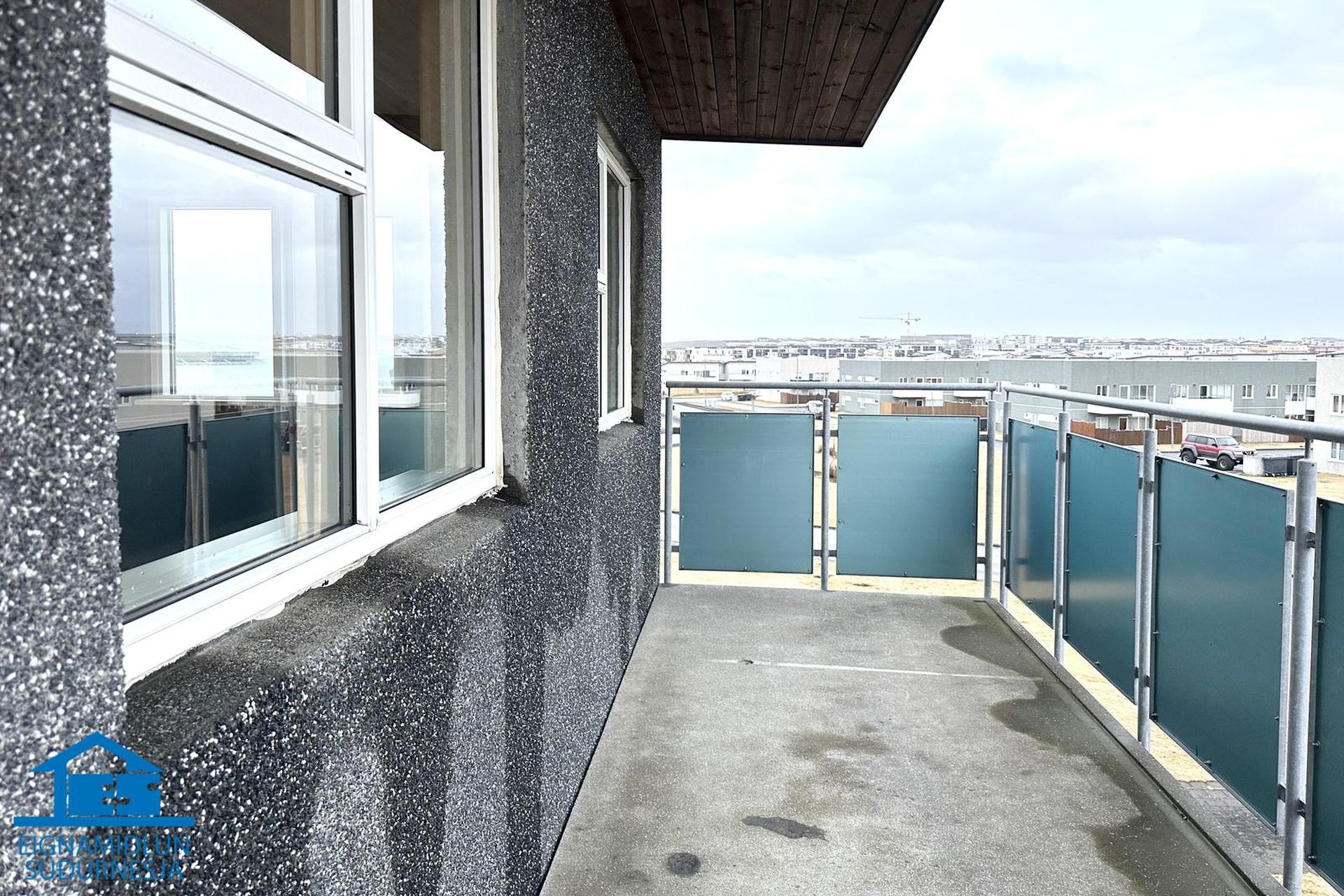 Tjarnabraut 14, 260 Reykjanesbær