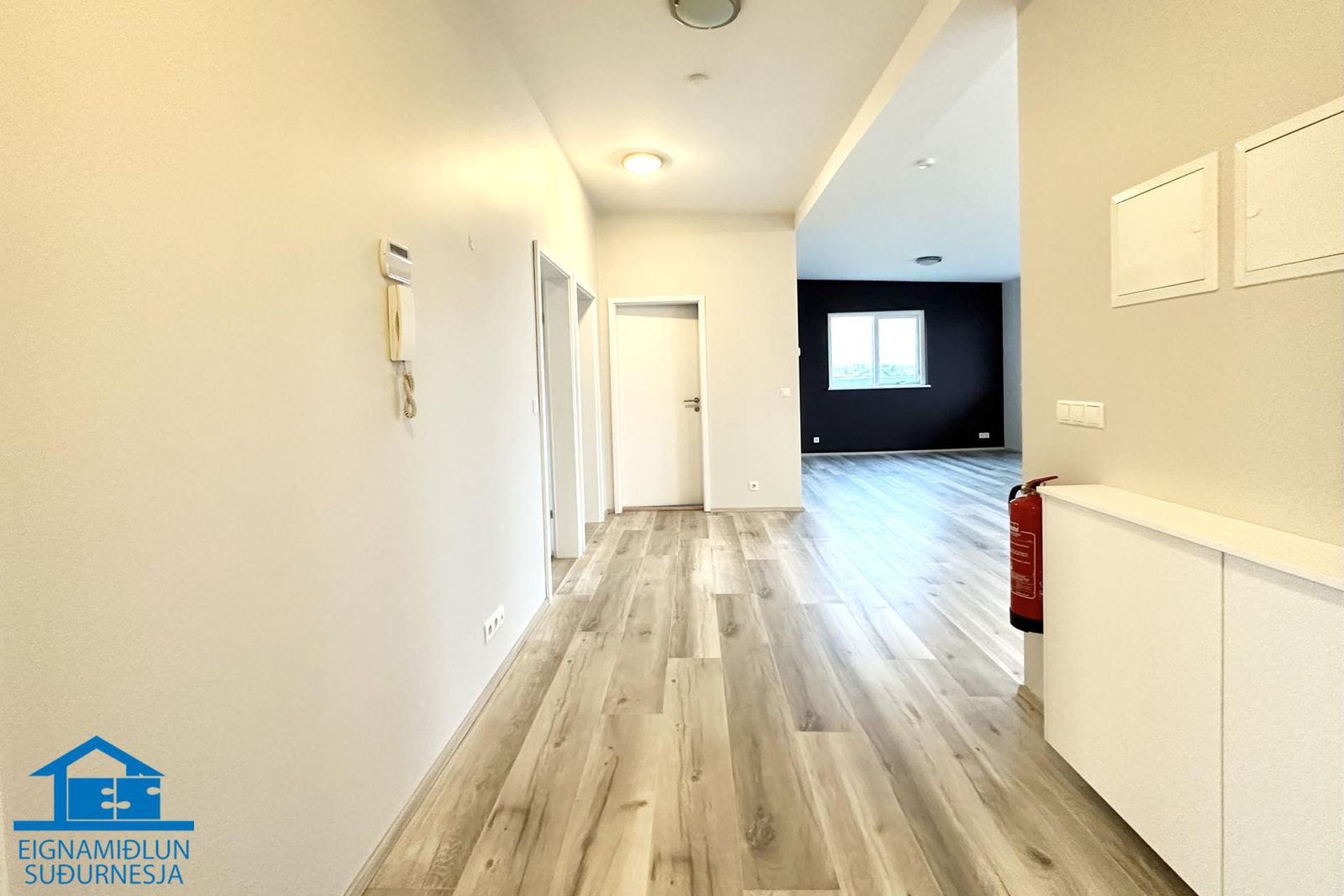 Tjarnabraut 14, 260 Reykjanesbær