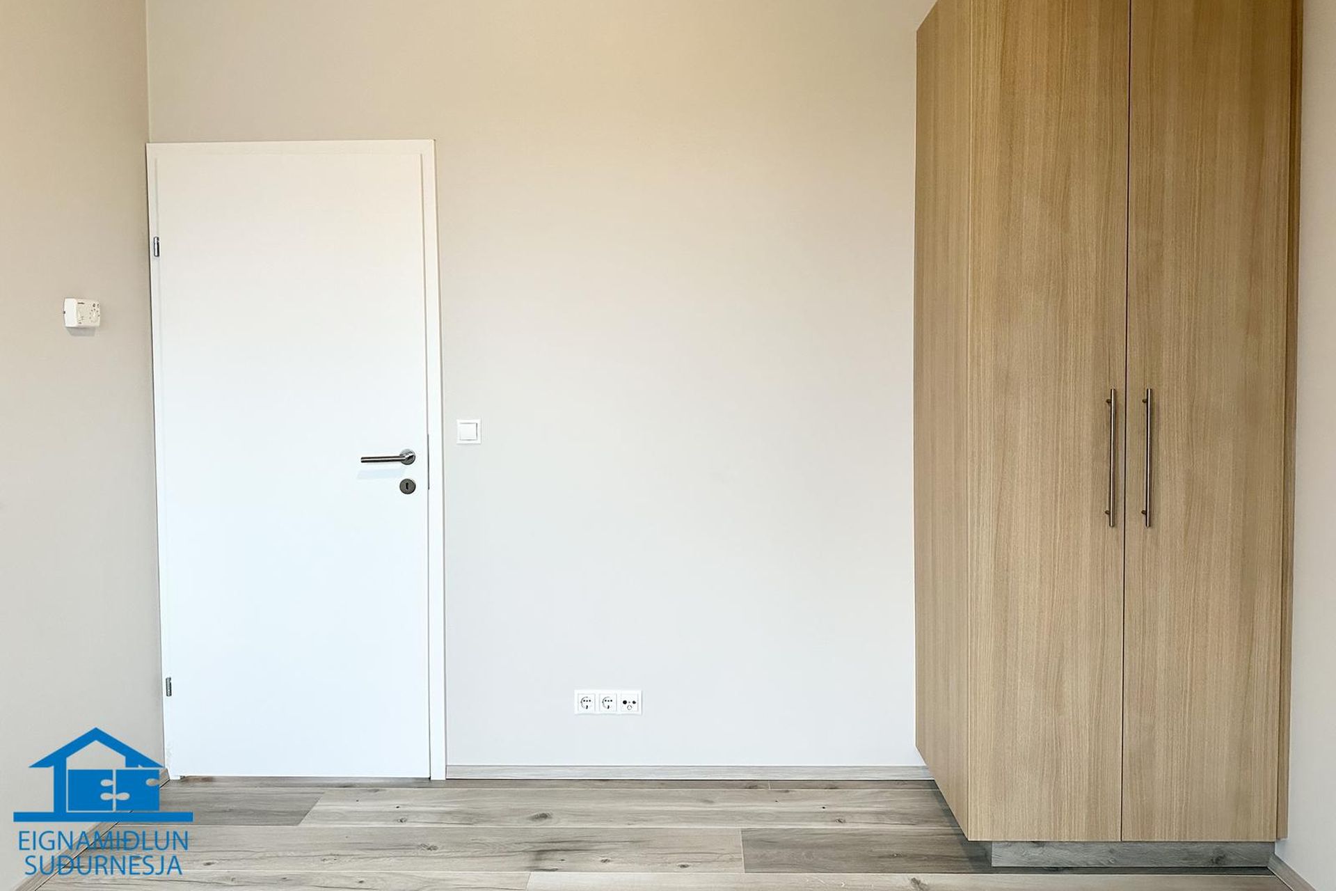 Tjarnabraut 14, 260 Reykjanesbær